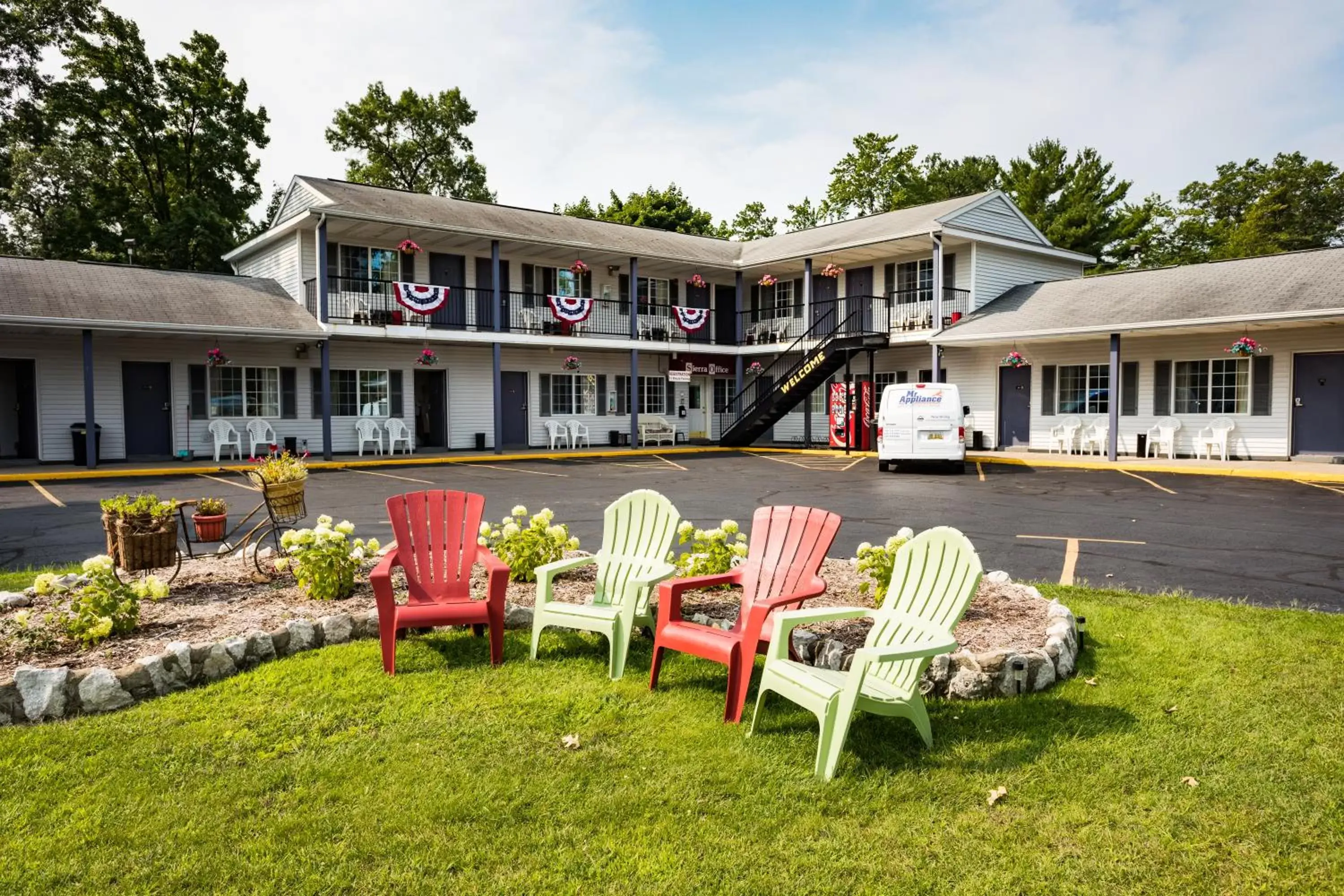 Property Building in Sierra Motel