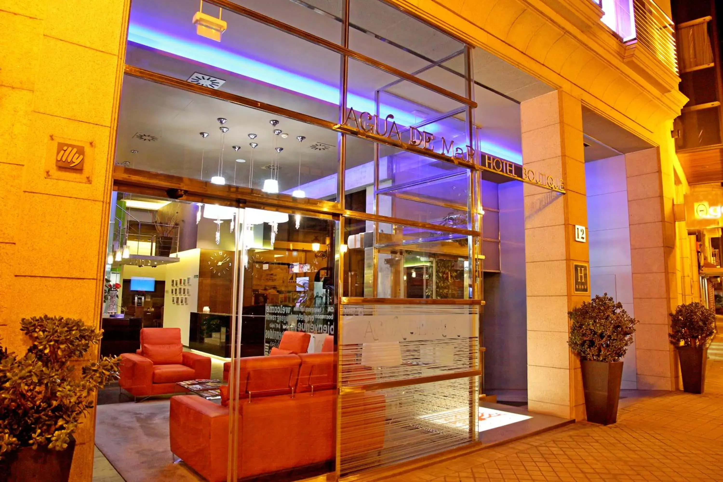Facade/entrance in Agua de Mar Hotel Boutique