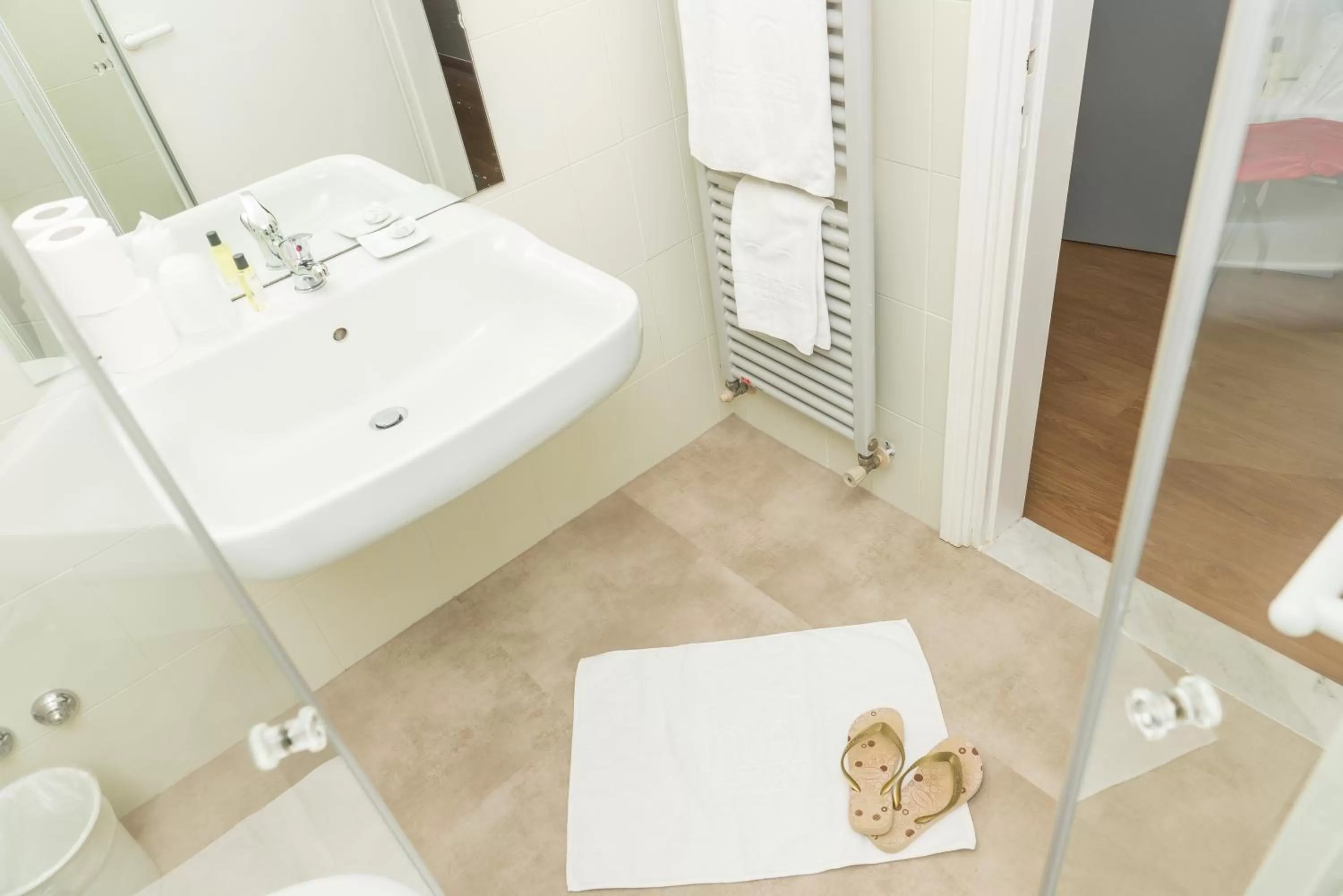 Bathroom in Helios Hotel