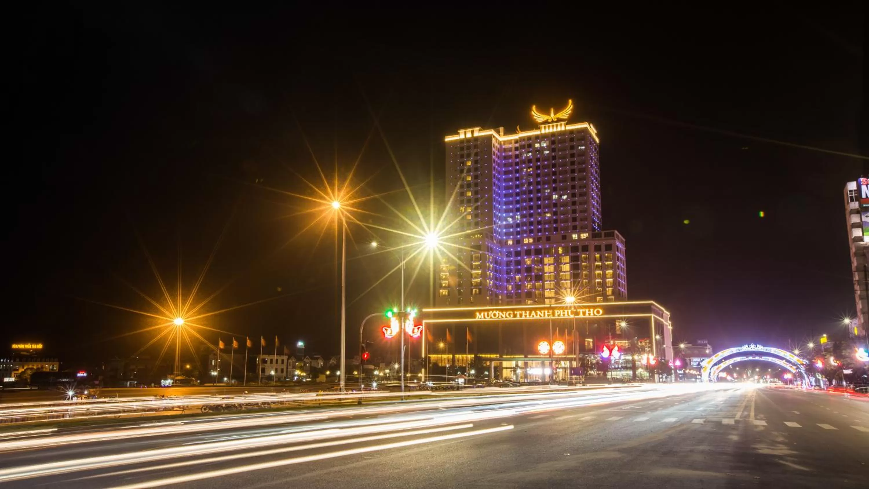 Night in Muong Thanh Luxury Phu Tho