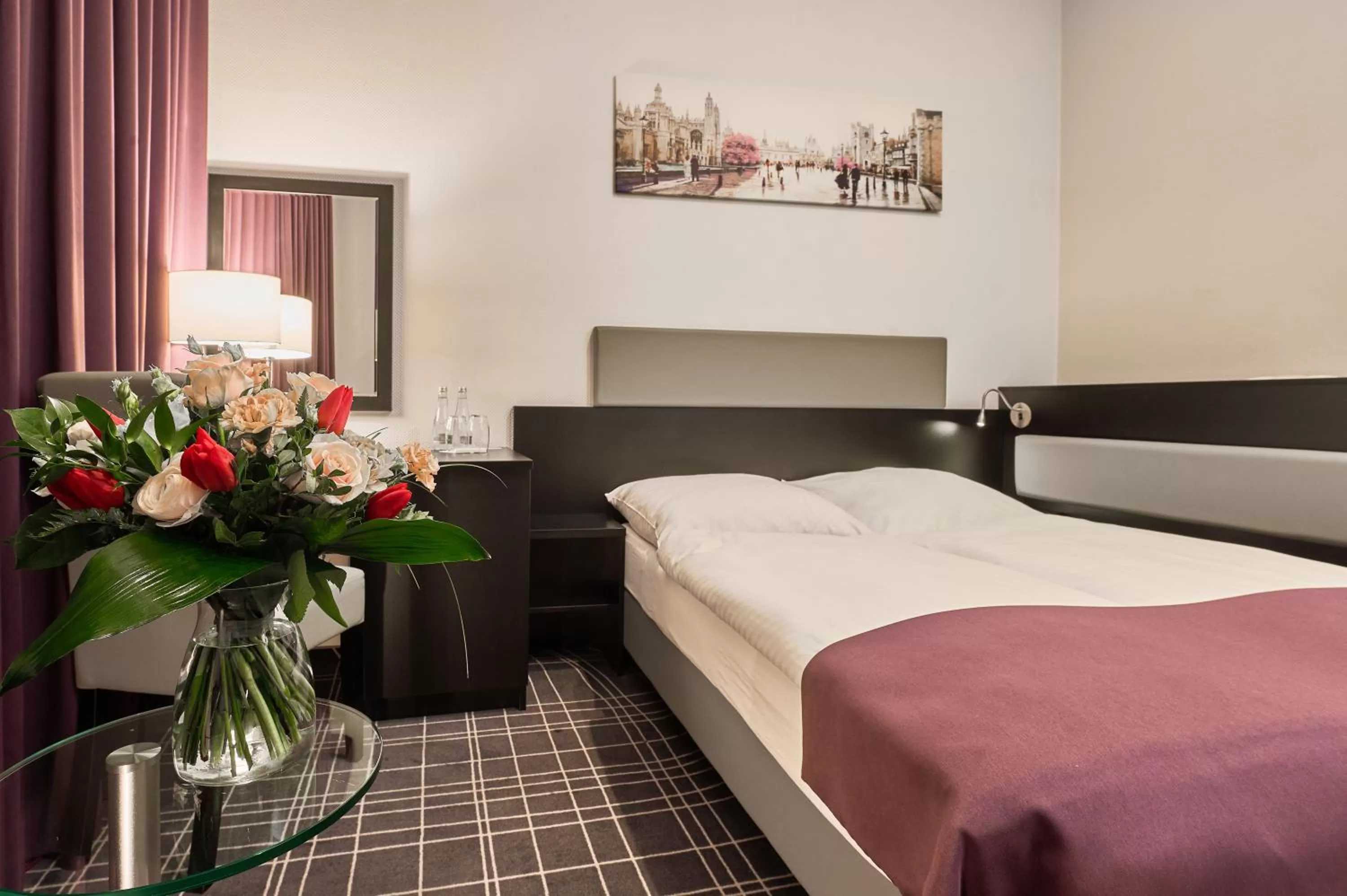 Bed in Sky Business Hotel