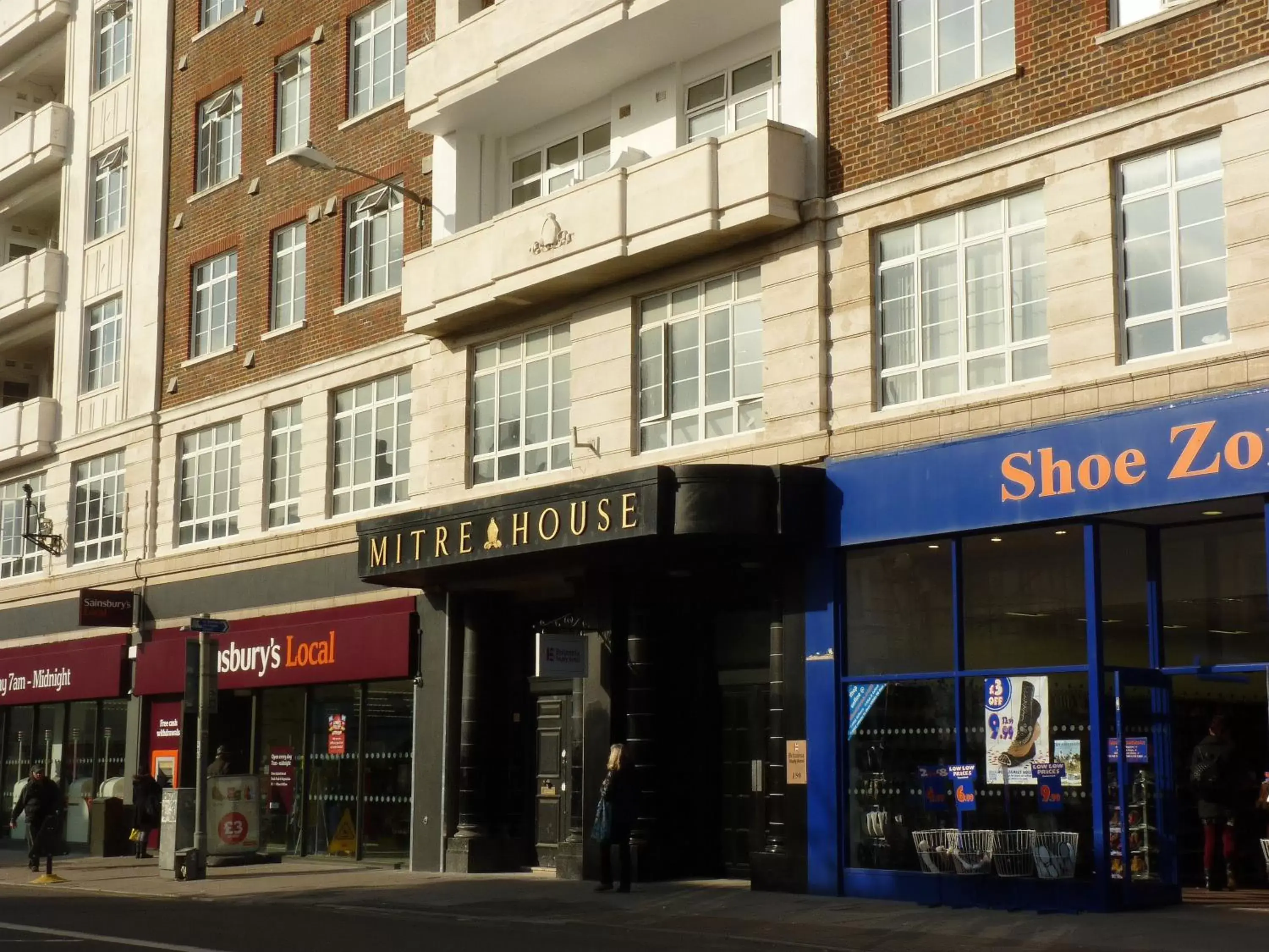 Facade/entrance in Britannia Study Hotel Facade/entrance in Britannia Study Hotel