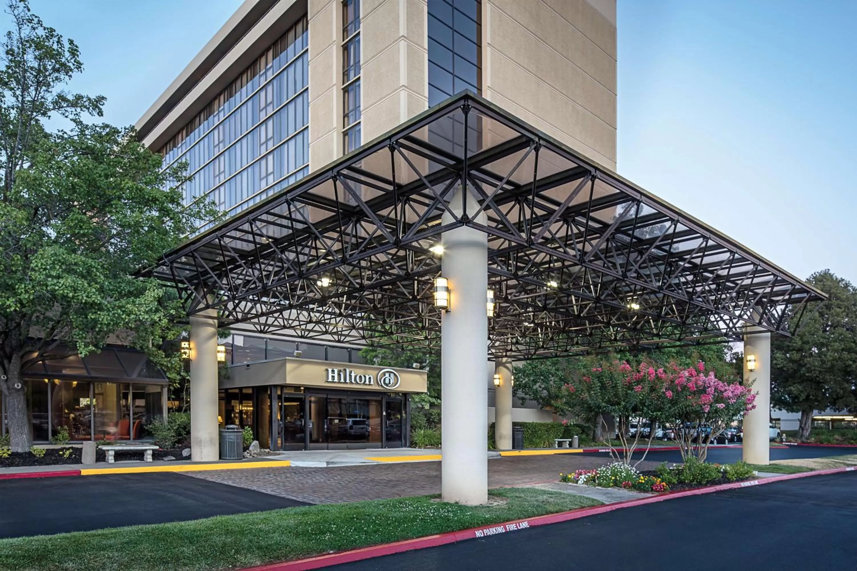 Property building in Hilton Sacramento Arden West