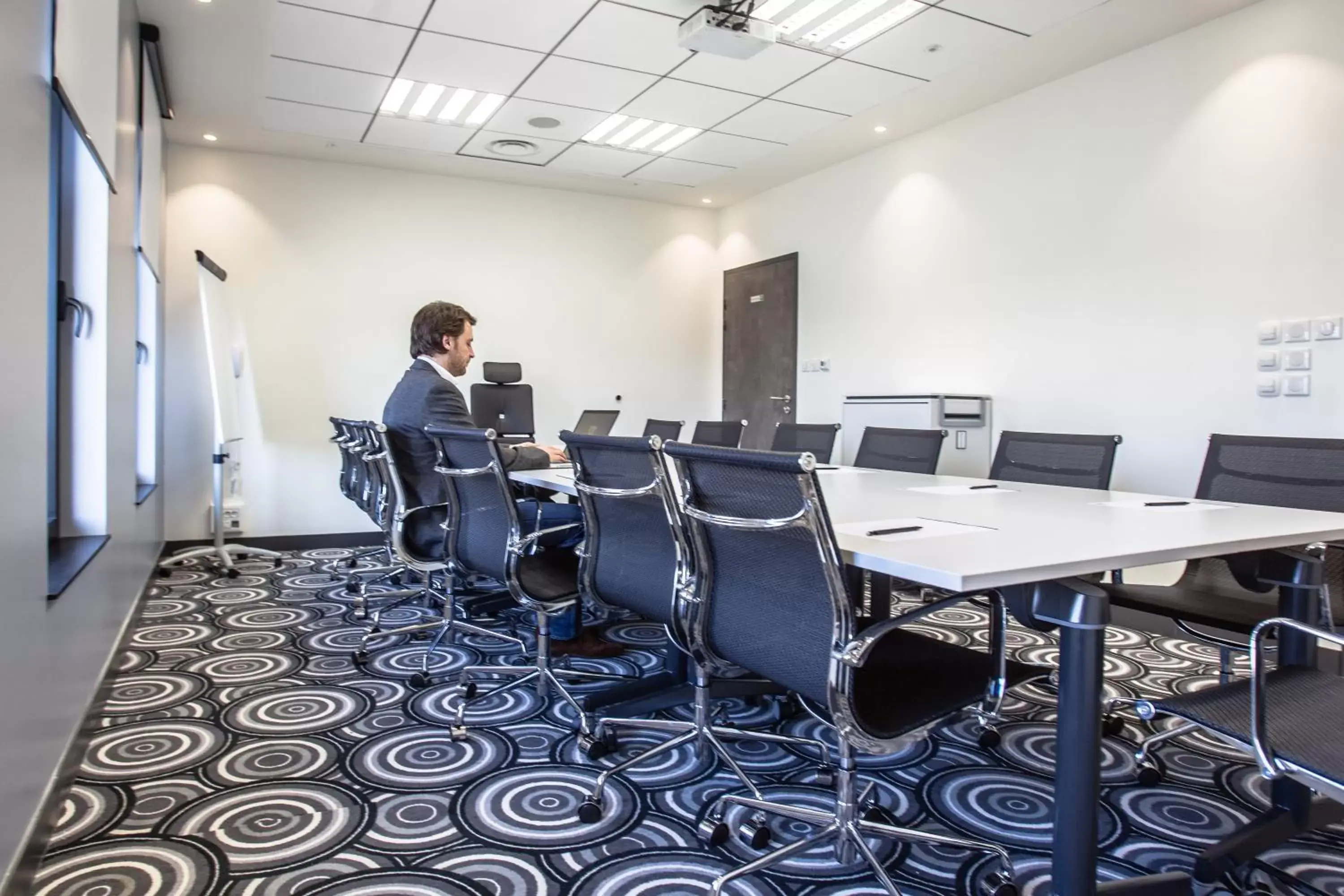 Meeting/conference room in Holiday Inn Express Dijon, an IHG Hotel