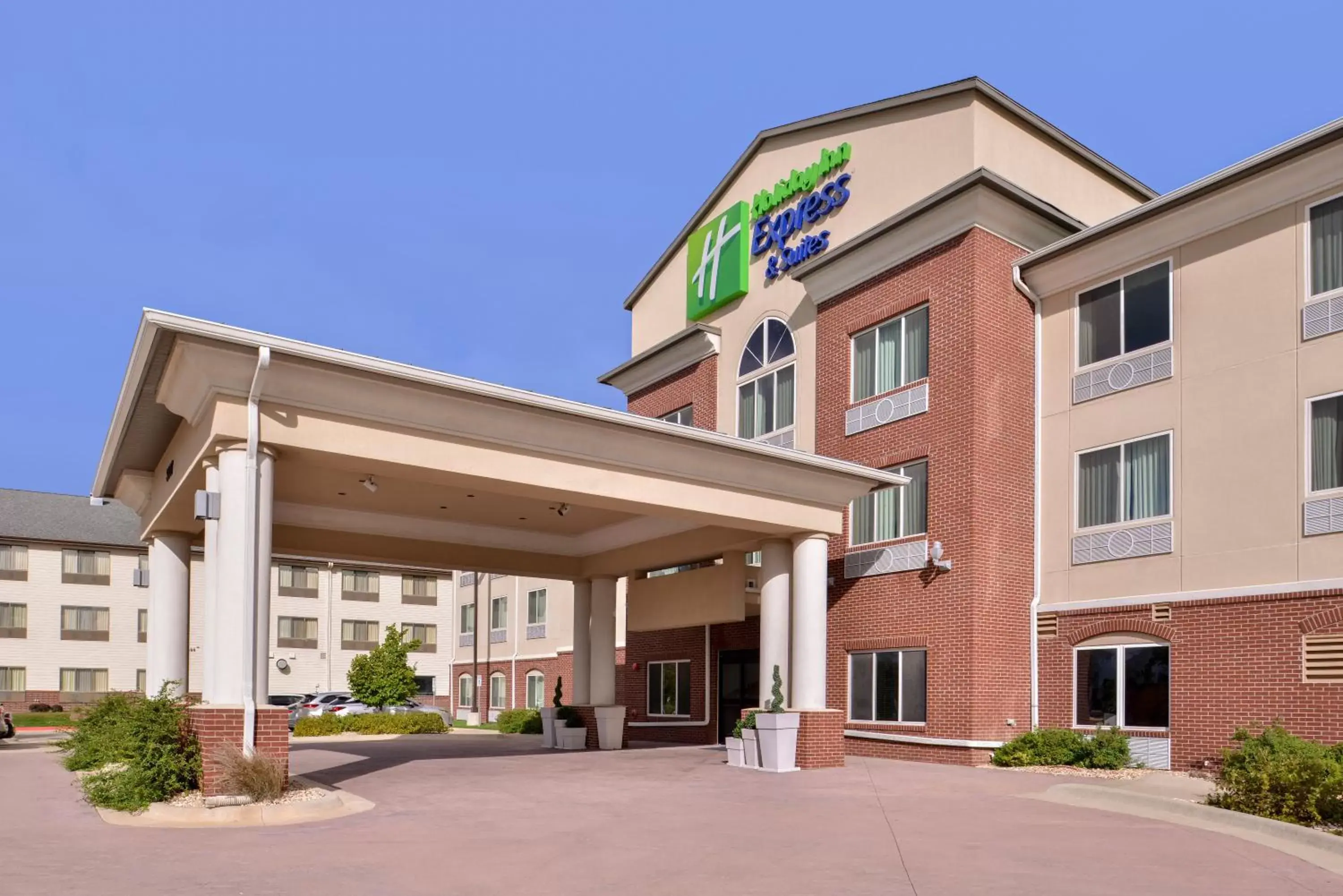 Property Building in Holiday Inn Express & Suites Emporia Northwest, an IHG Hotel