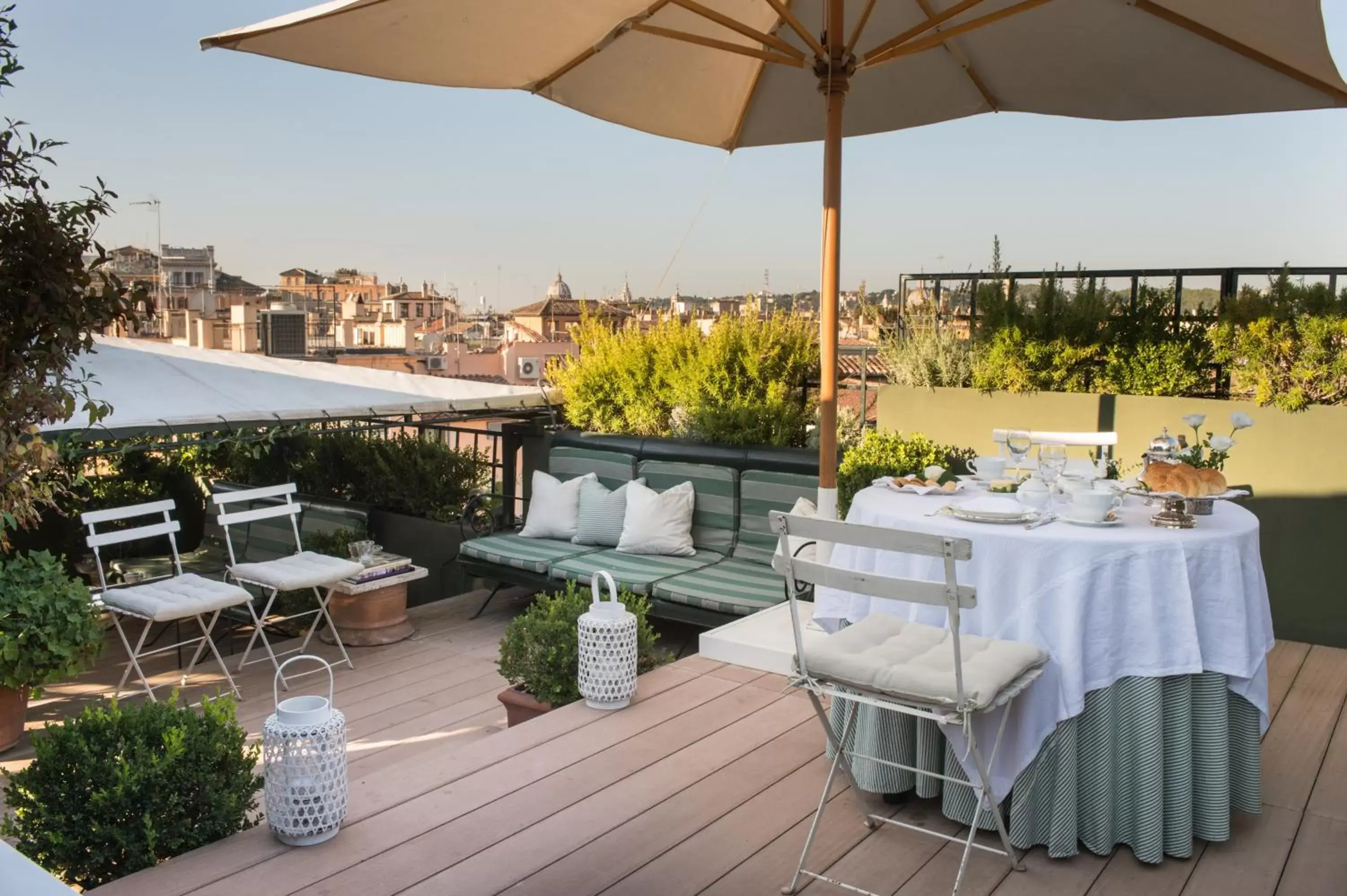 Balcony/Terrace, Restaurant/Places to Eat in Residenza Napoleone III