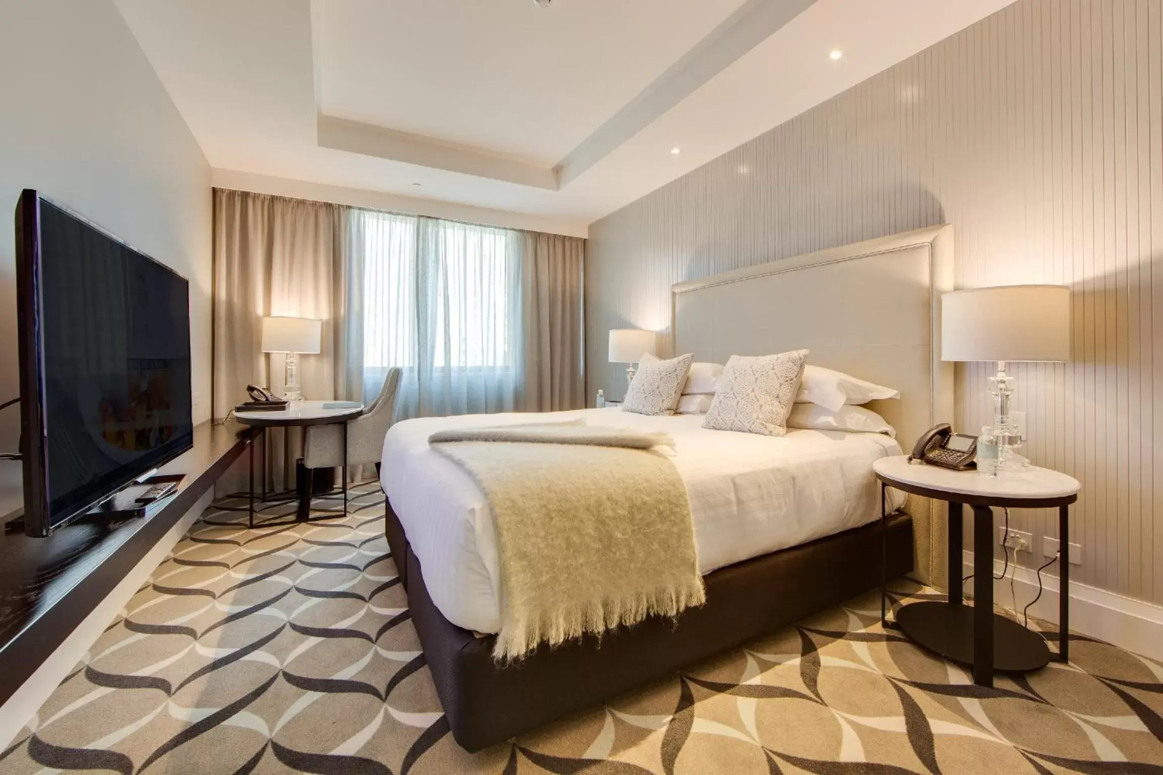 Bedroom, Bed in Mayfair Hotel