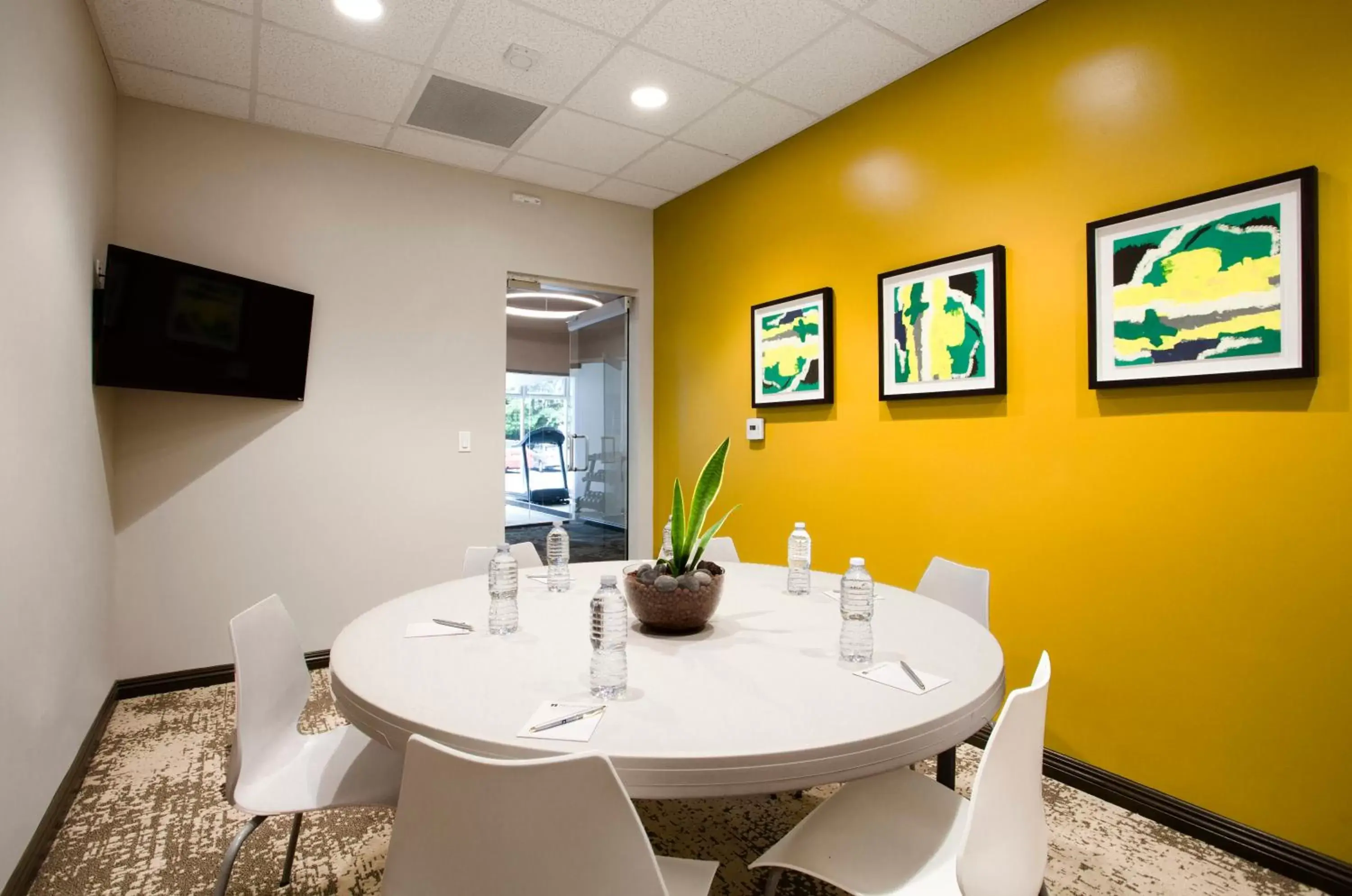Meeting/conference room, Restaurant/Places to Eat in Redac Gateway Hotel Torrance