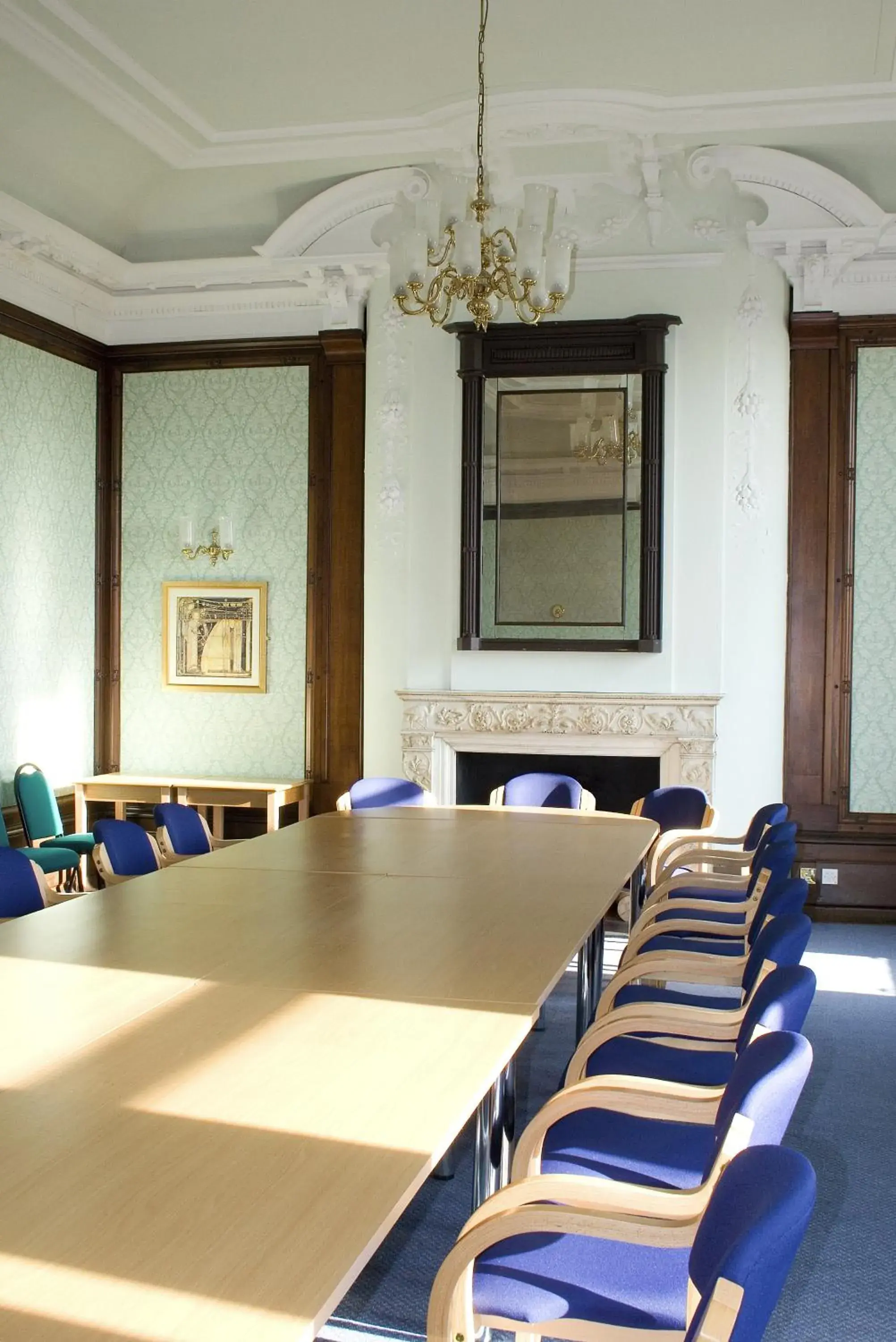 Meeting/conference room in Glasgow Youth Hostel