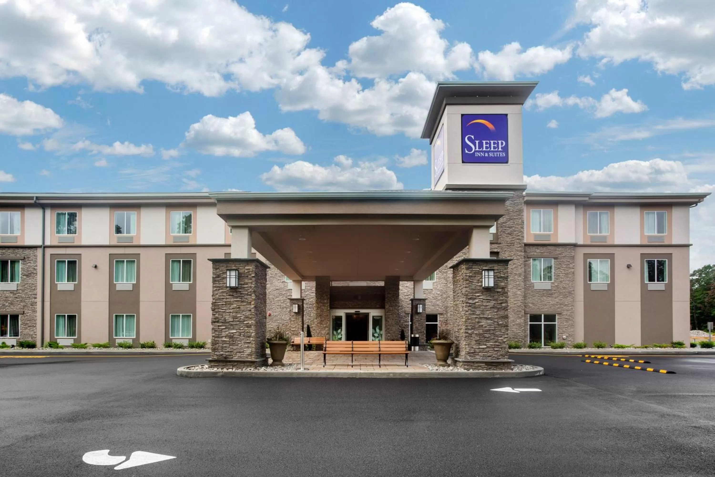 Property building in Sleep Inn & Suites Monroe - Woodbury