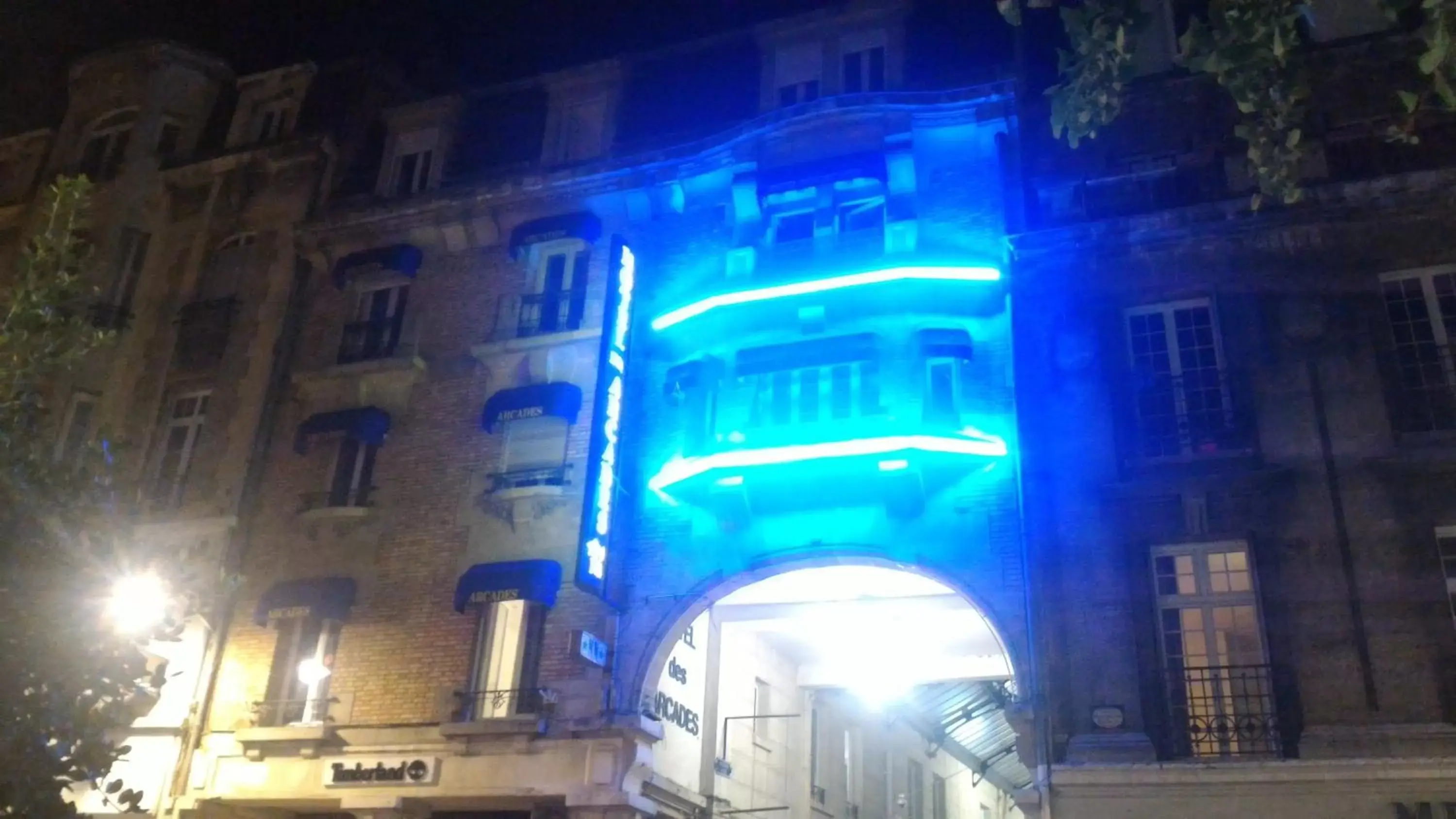 Property Building in Hôtel des Arcades