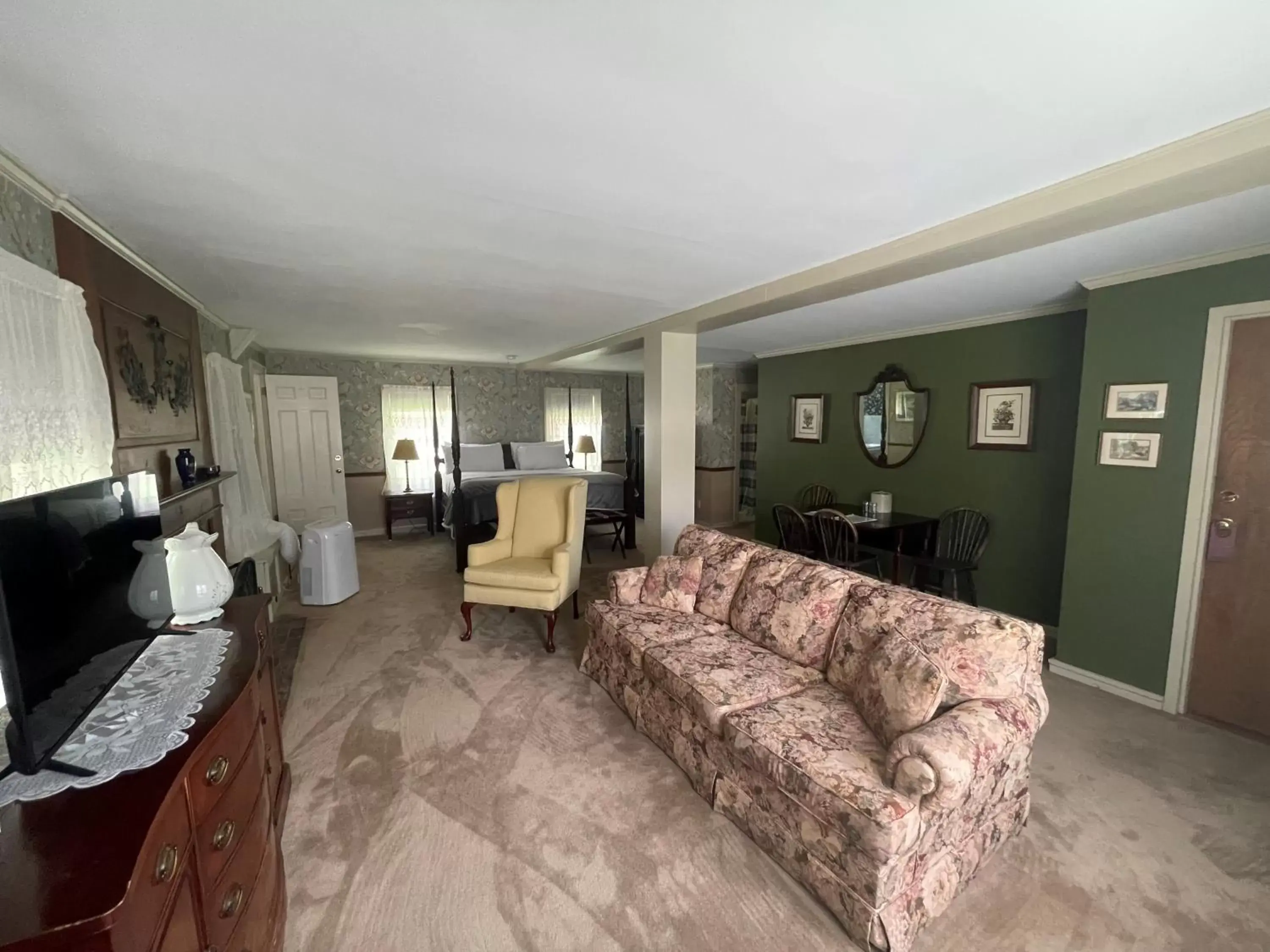 Living room, Seating Area in Arlington Inn & Spa