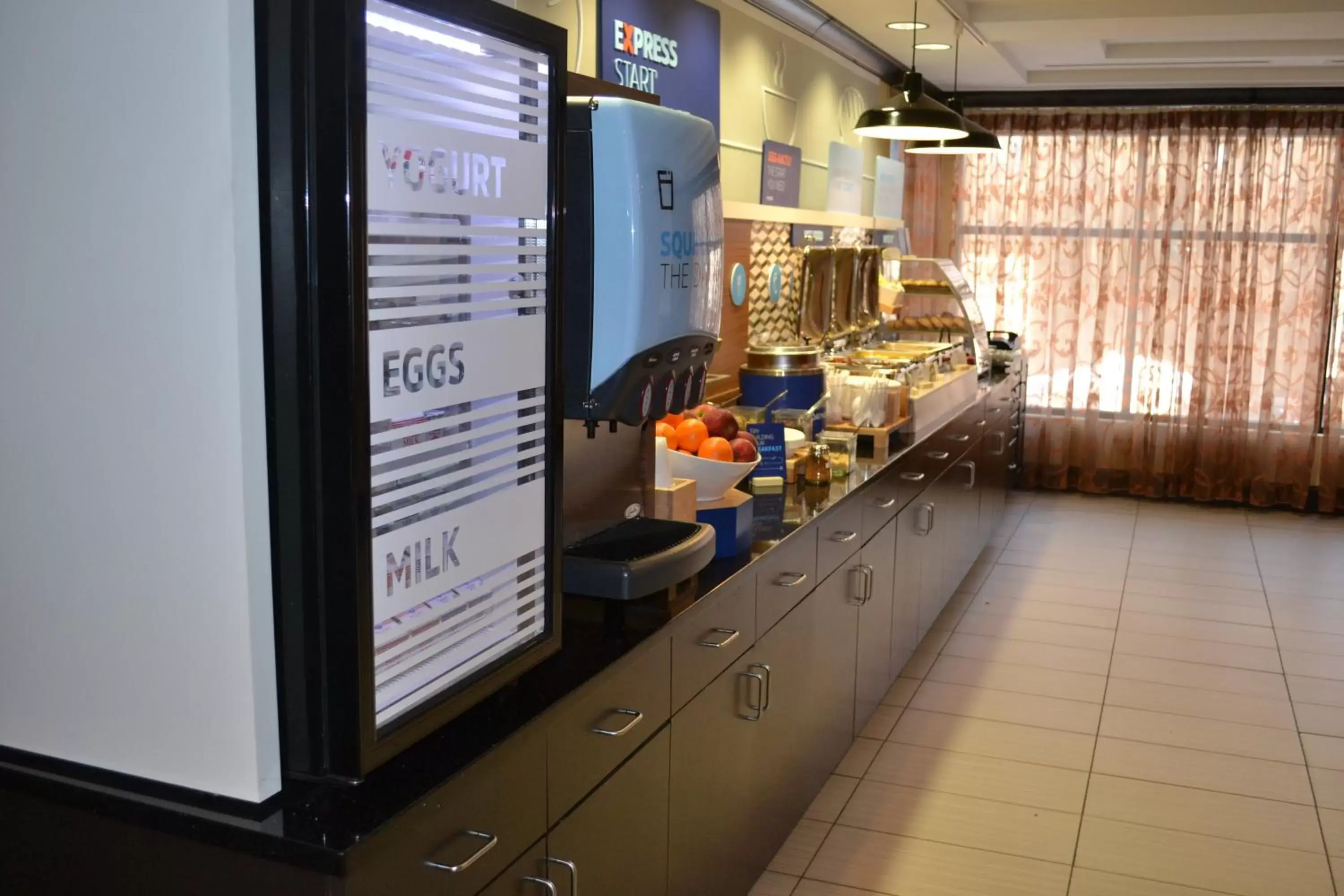 Breakfast, Kitchen/Kitchenette in Holiday Inn Express Selinsgrove, an IHG Hotel