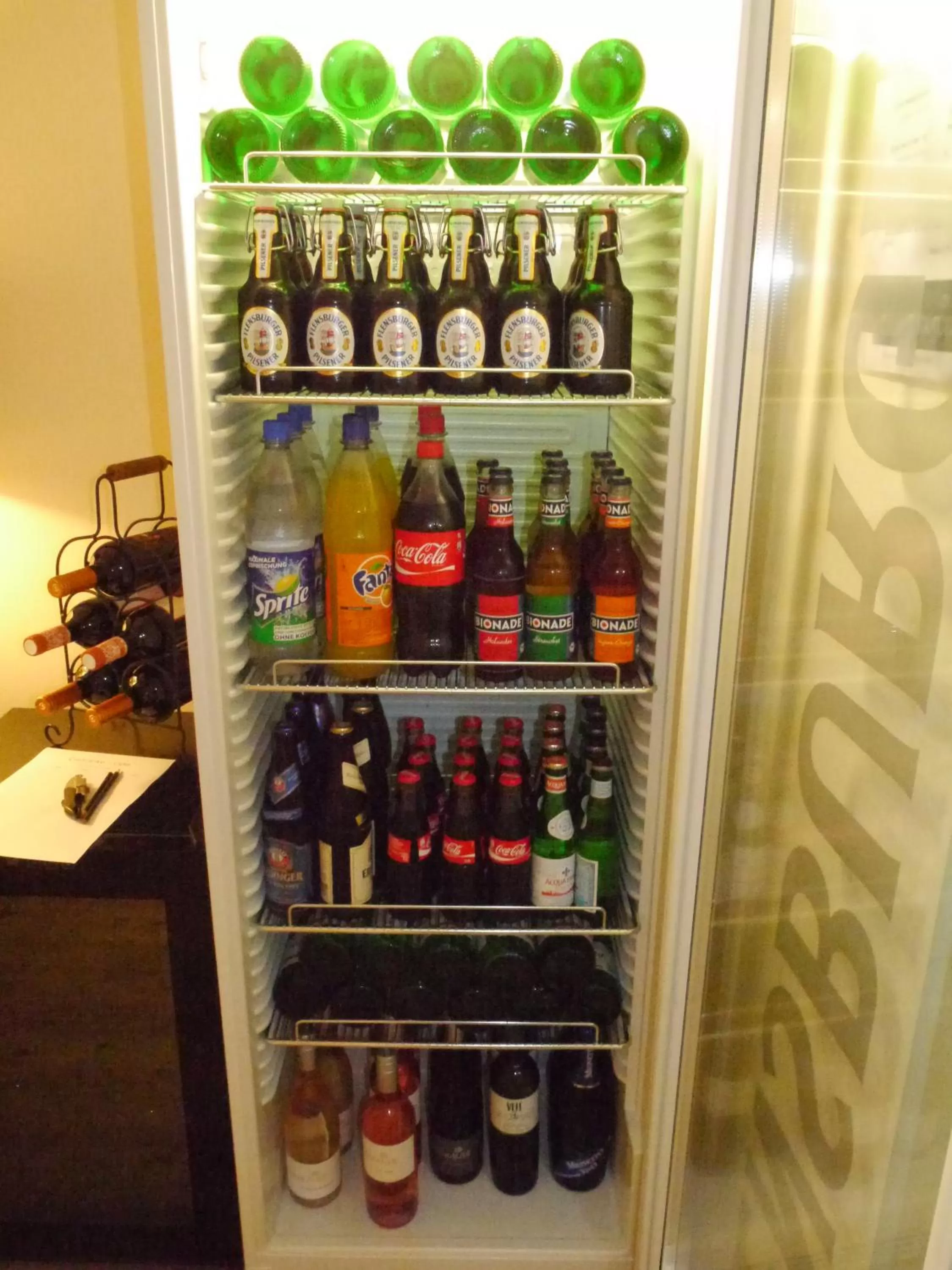 Communal lounge/ TV room in Das Frühstückshotel Sankt Peter-Ording