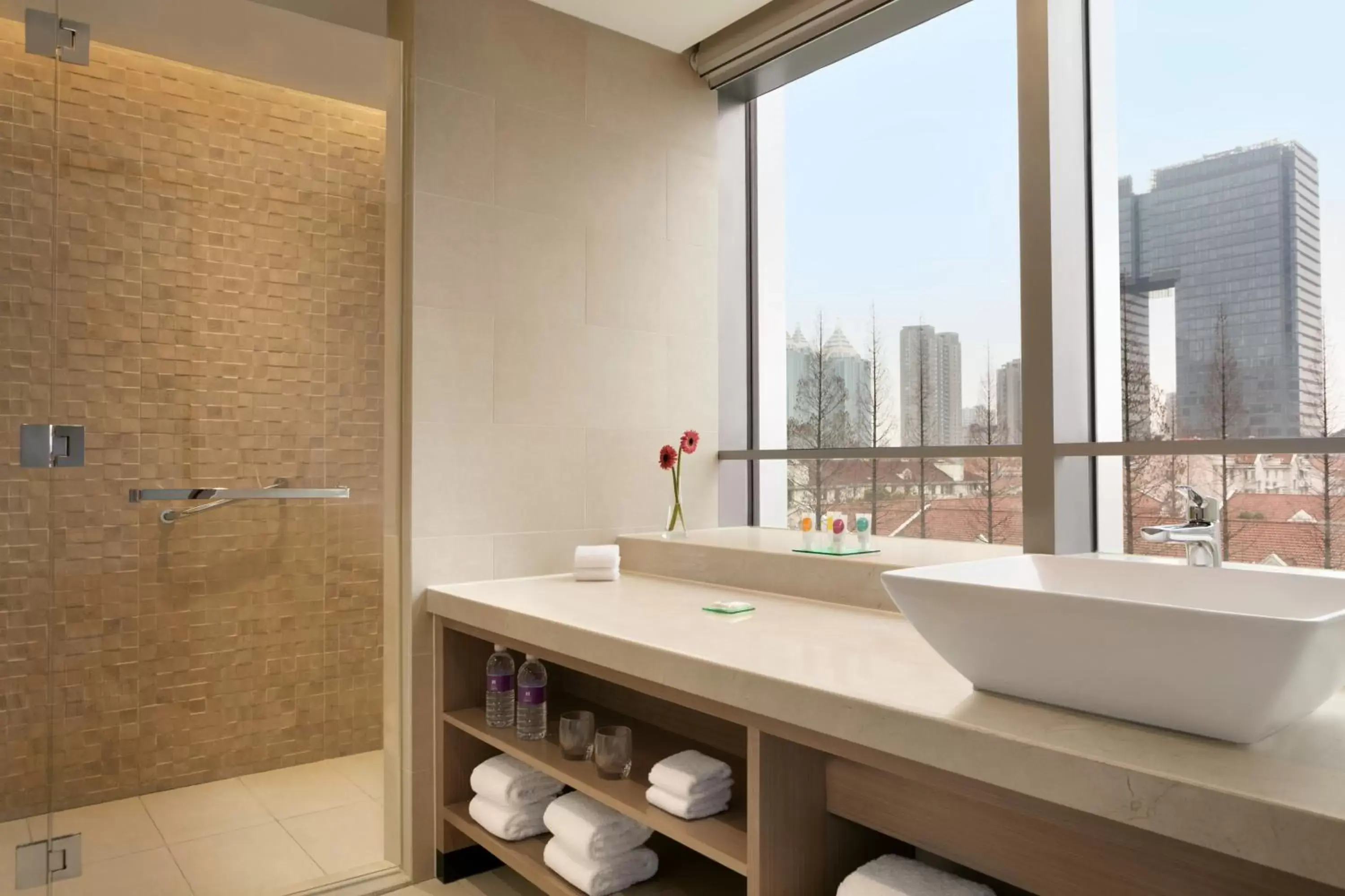 Bathroom in Hyatt Place Shanghai Tianshan Plaza
