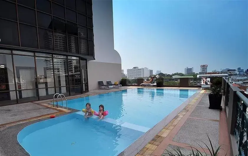 Property building, Swimming Pool in Royal Lanna Hotel