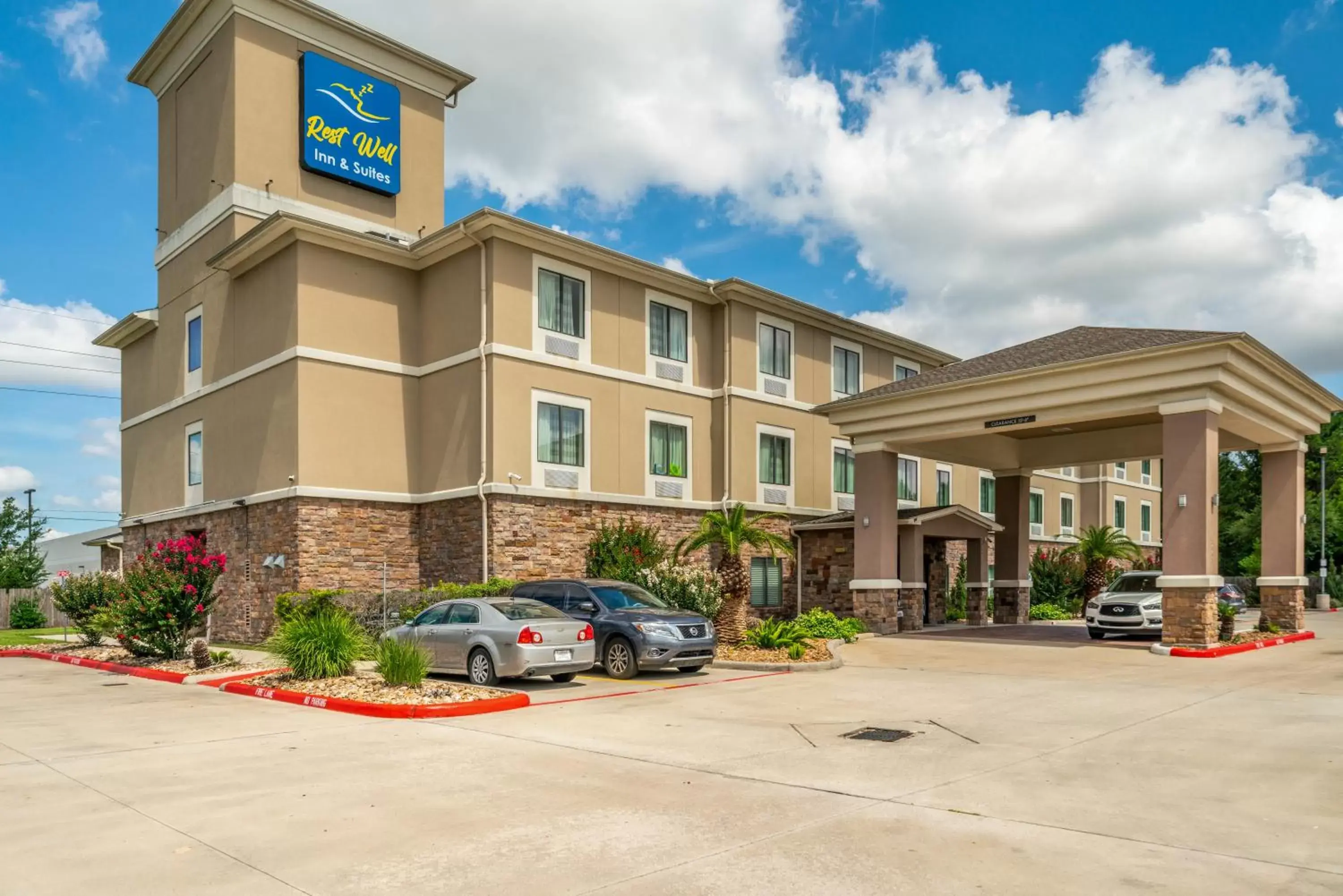 Property building in Restwell Inn & Suites I-45 North