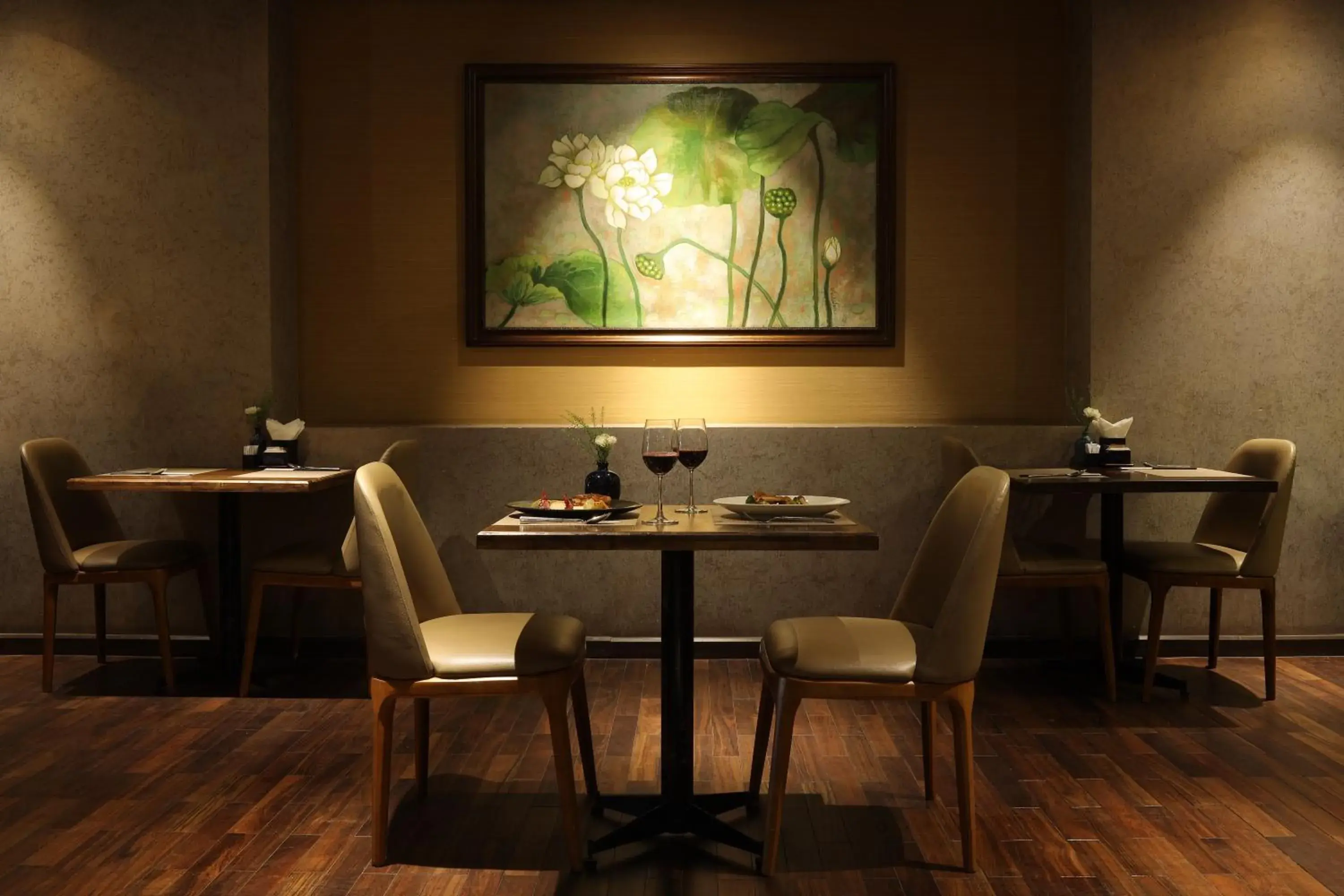 Restaurant/places to eat in Cochin Zen Hotel Restaurant/places to eat in Cochin Zen Hotel