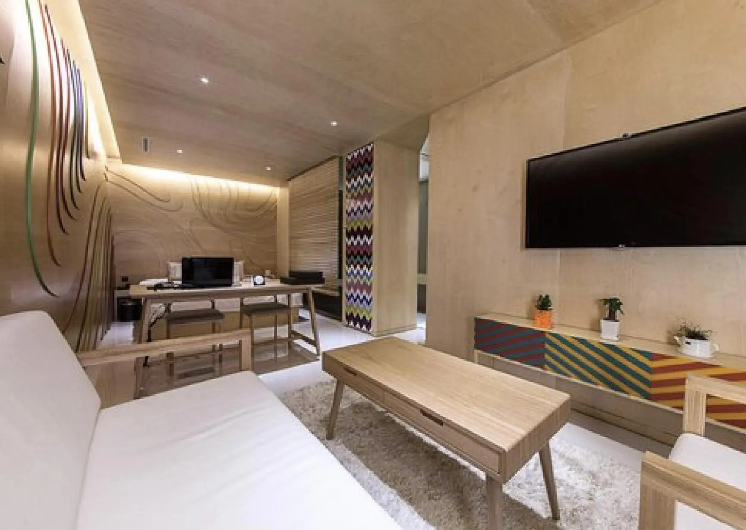 Photo of the whole room, TV/Entertainment Center in Hotel The Designers Jongno