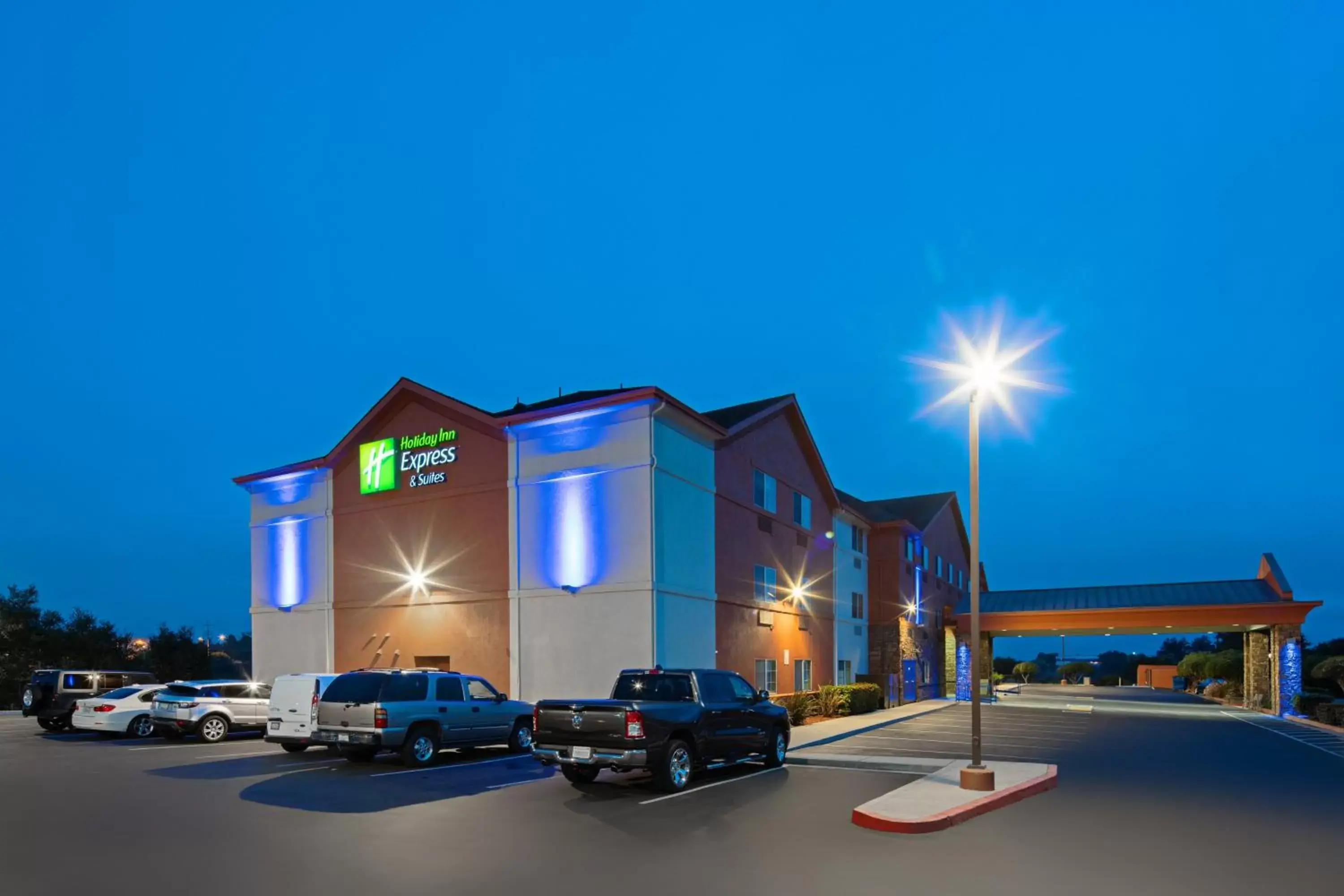 Property Building in Holiday Inn Express Hotel & Suites Watsonville, an IHG Hotel