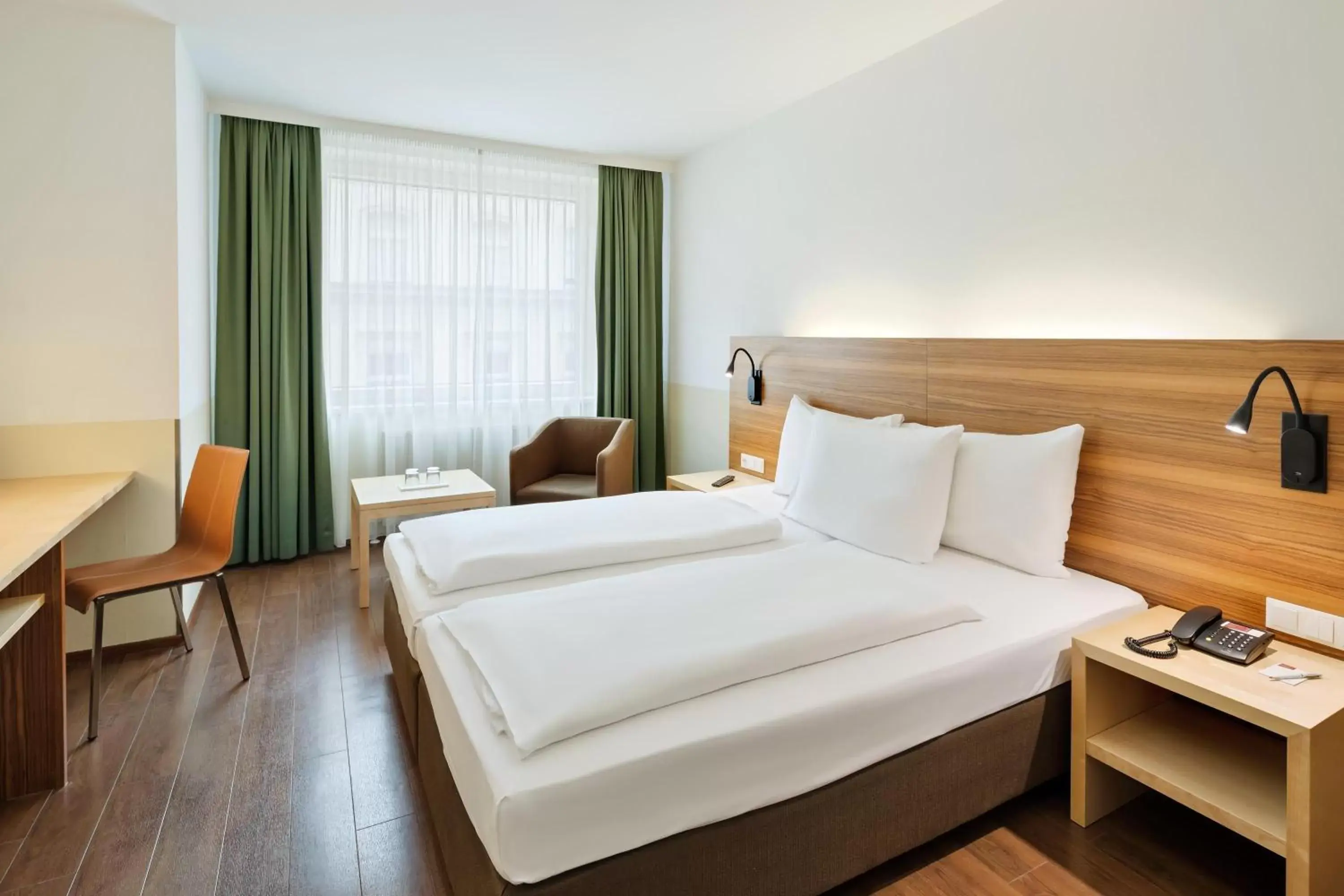 Bed in Austria Trend Hotel beim Theresianum Wien Bed in Austria Trend Hotel beim Theresianum Wien