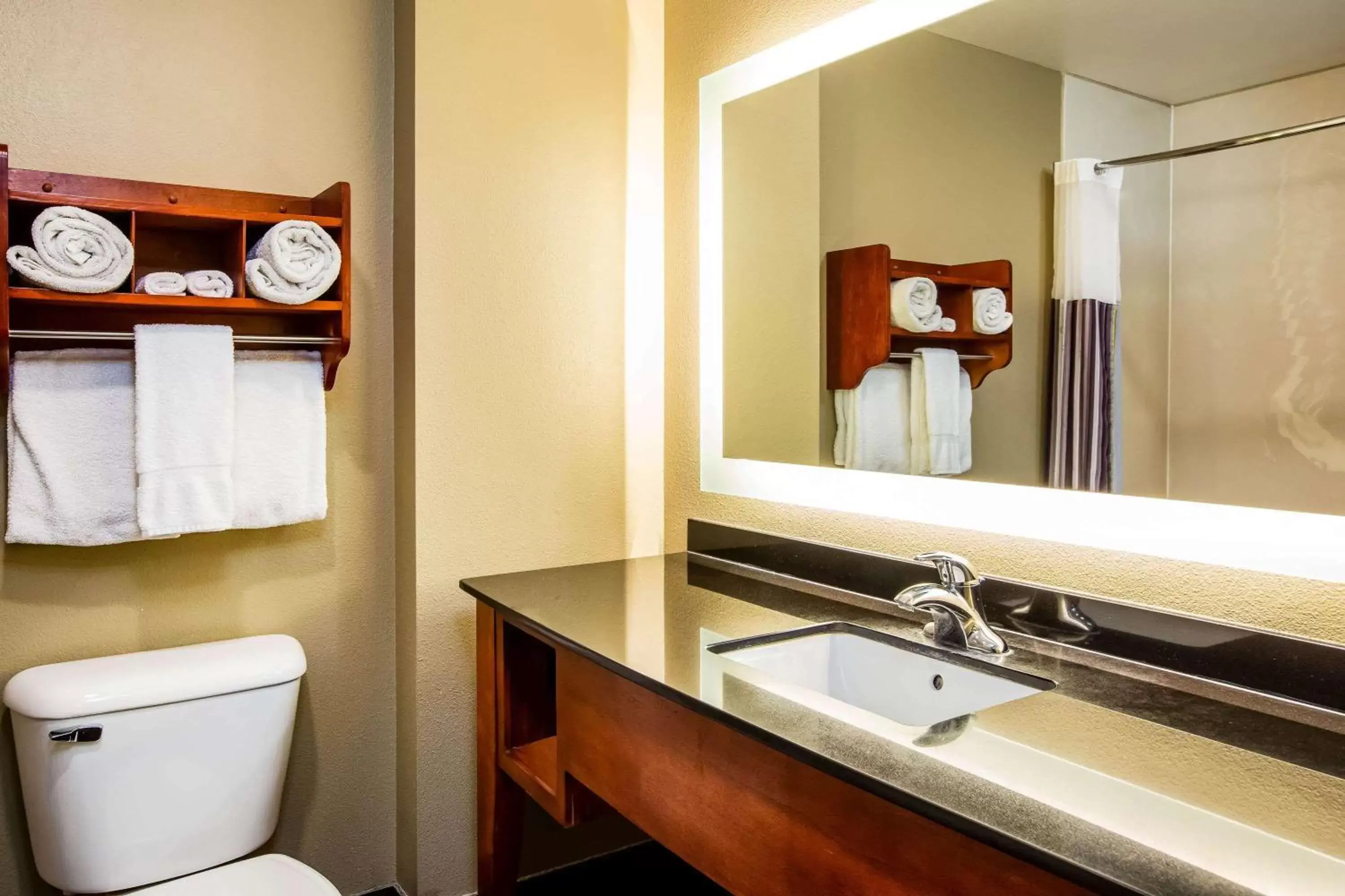 Bathroom in La Quinta by Wyndham North Platte