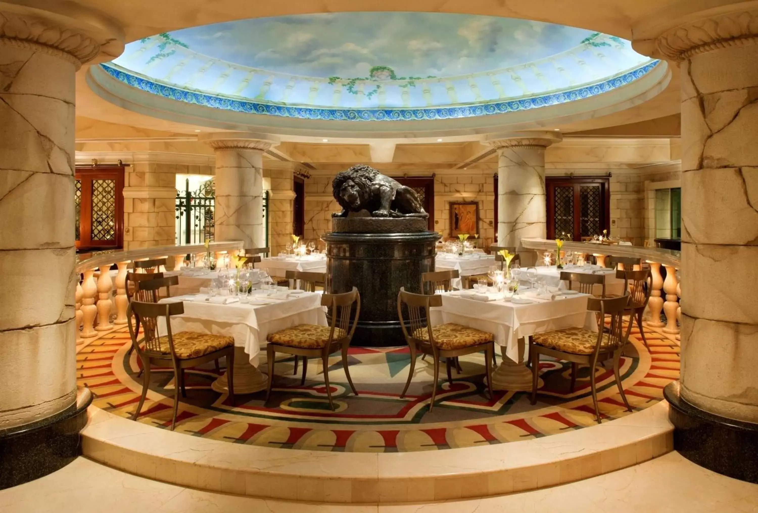 Restaurant/Places to Eat in Grand Hyatt Muscat