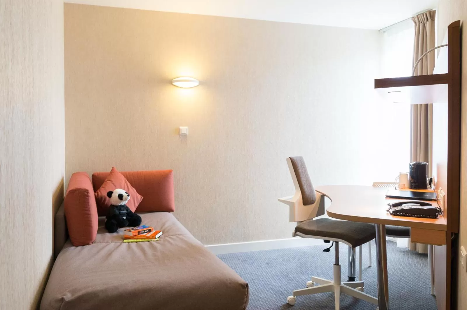 Bedroom in Best Western Plus Paris Saclay