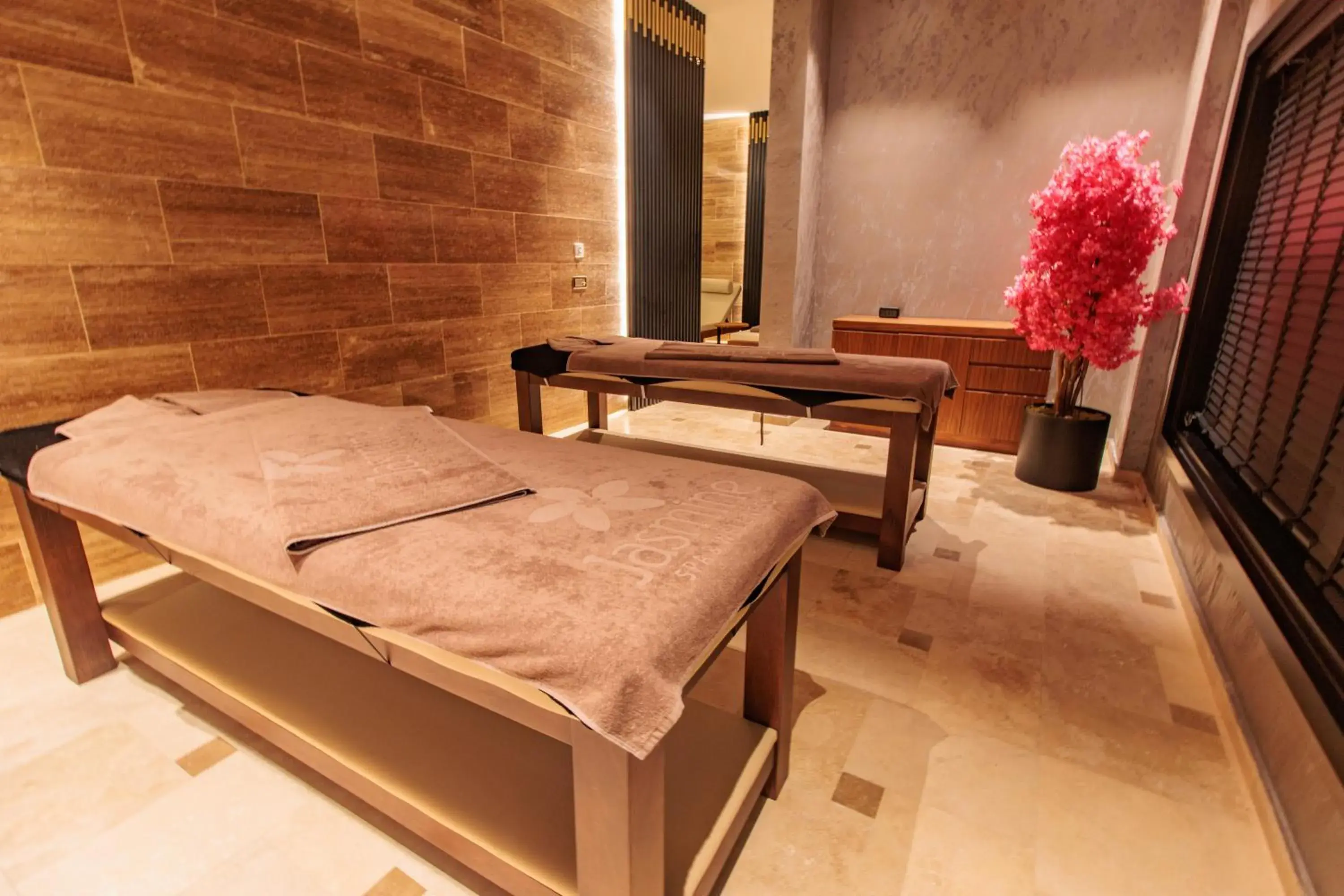 Spa and wellness centre/facilities in Anadolu Hotels Esenboga Thermal