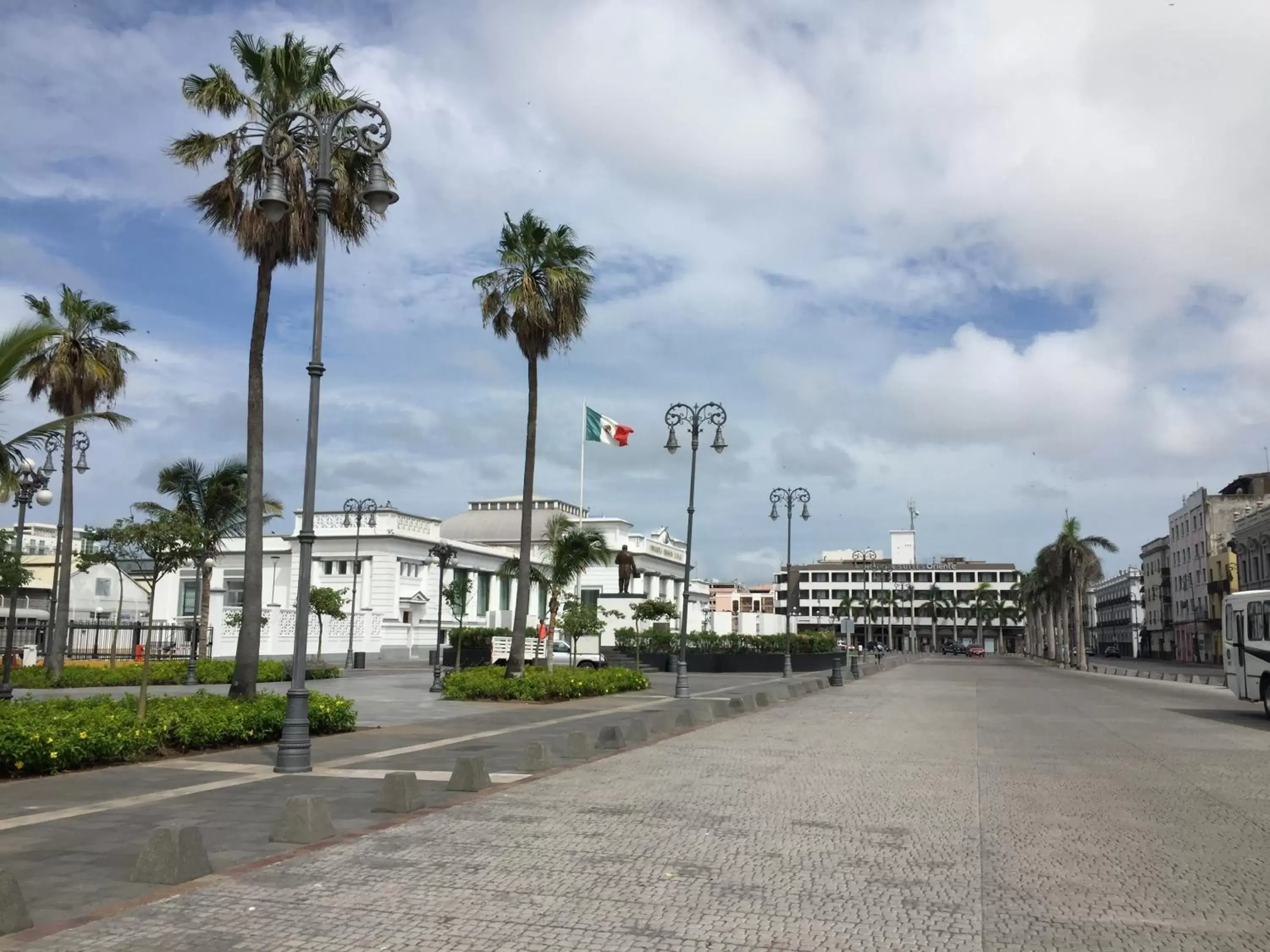 Property Building in Hotel Oriente