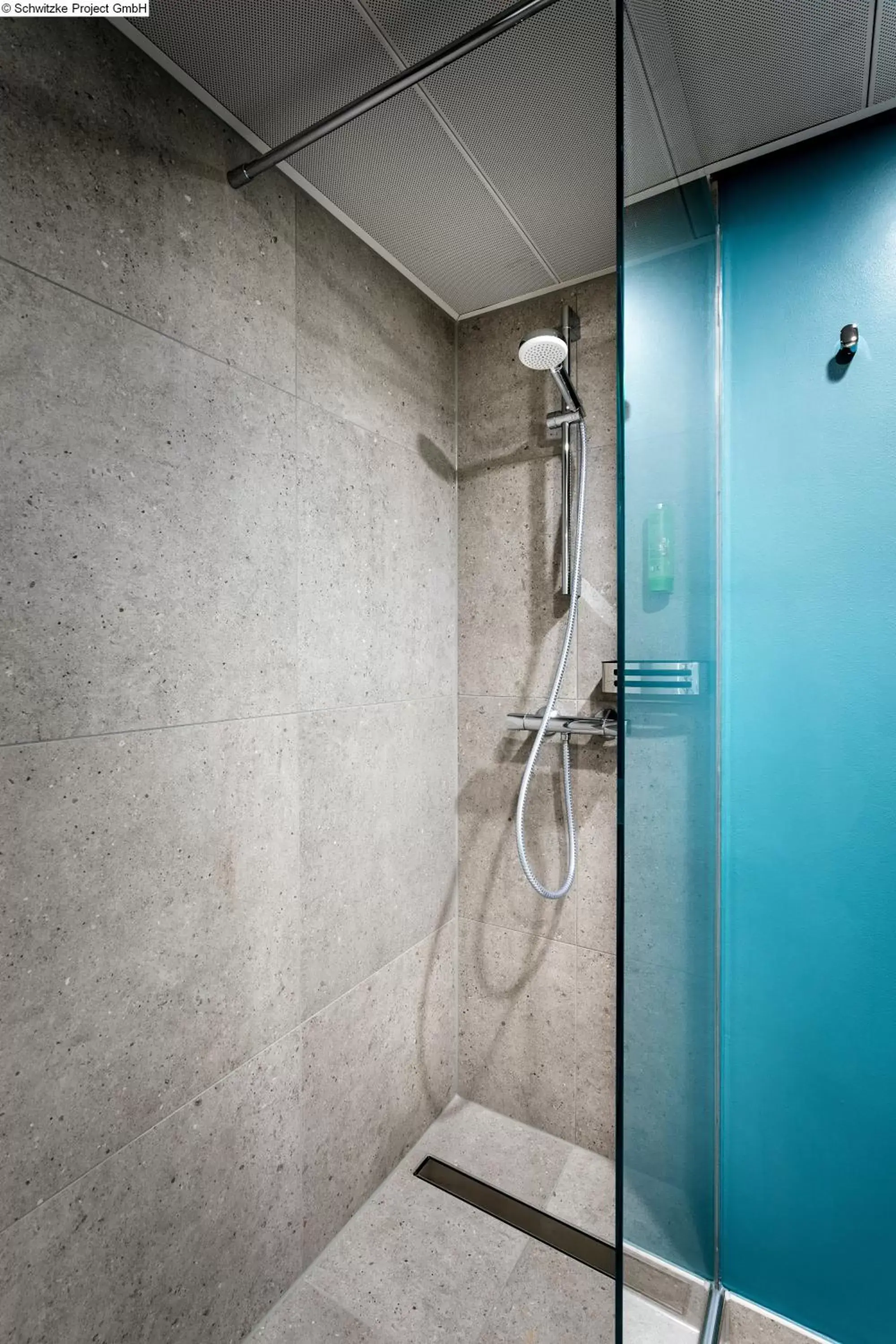 Shower, Bathroom in Mövenpick Hotel München-Airport
