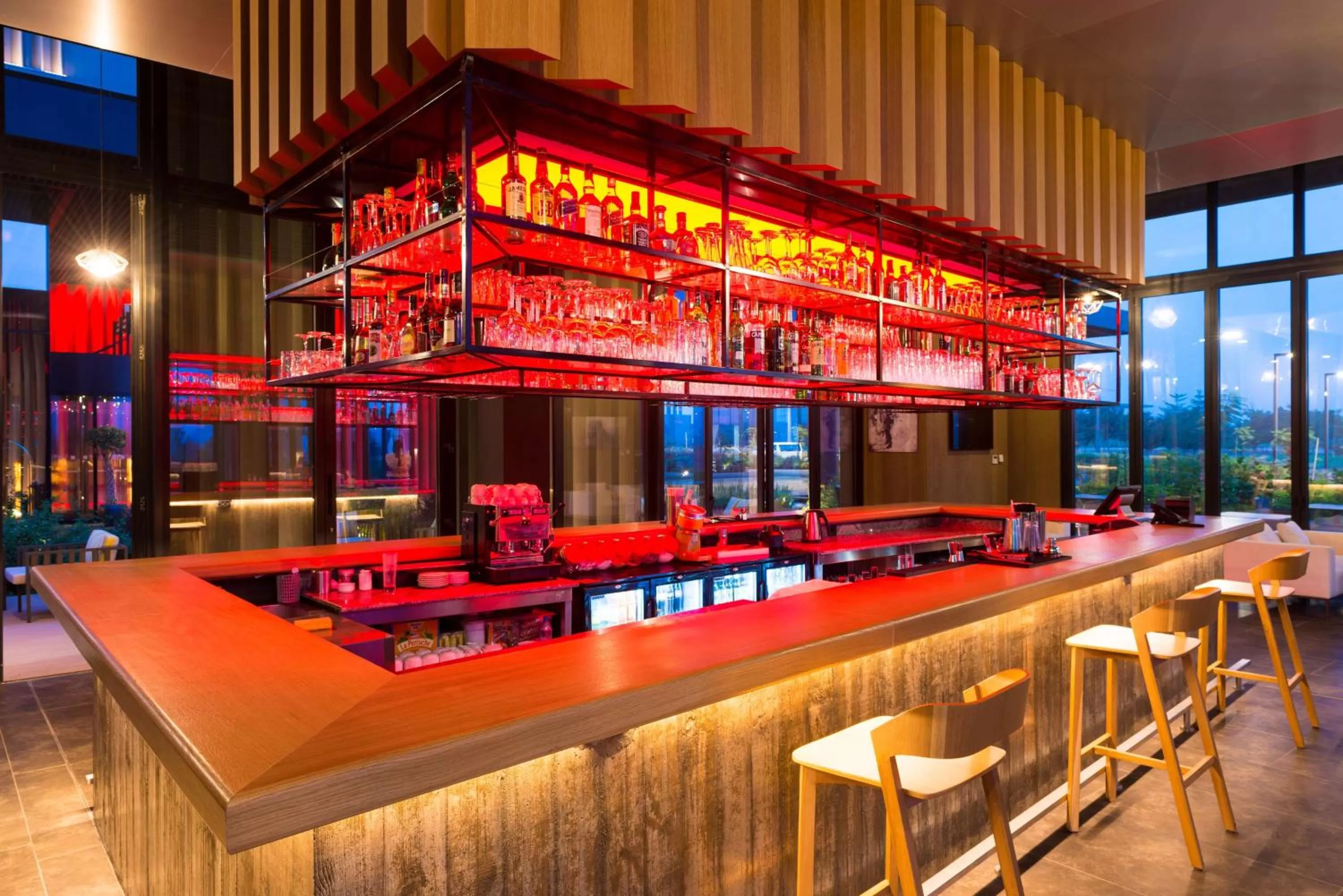 Lounge or bar in Radisson Hotel Dakar Diamniadio