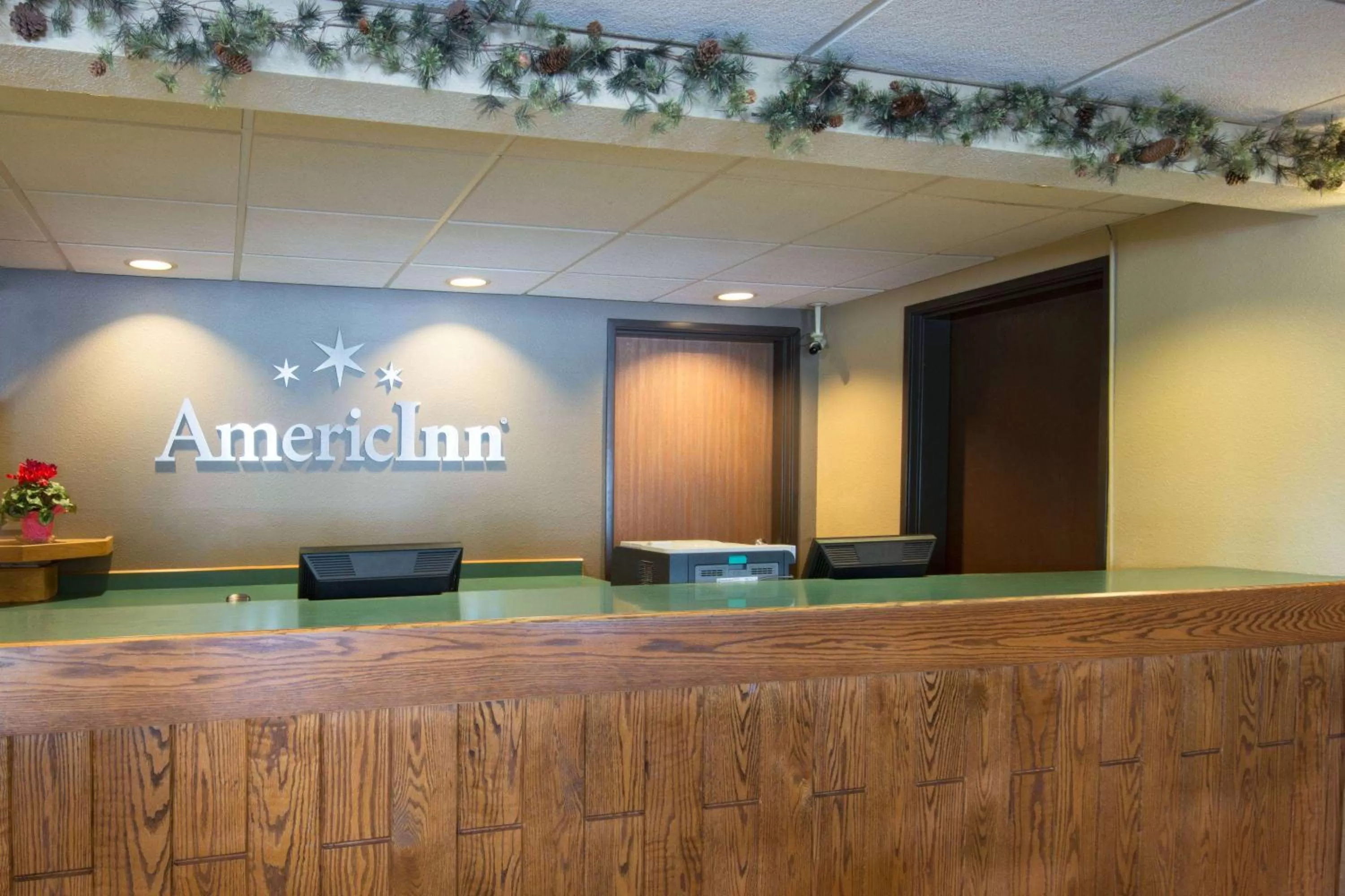 Lobby or reception in AmericInn by Wyndham Minocqua