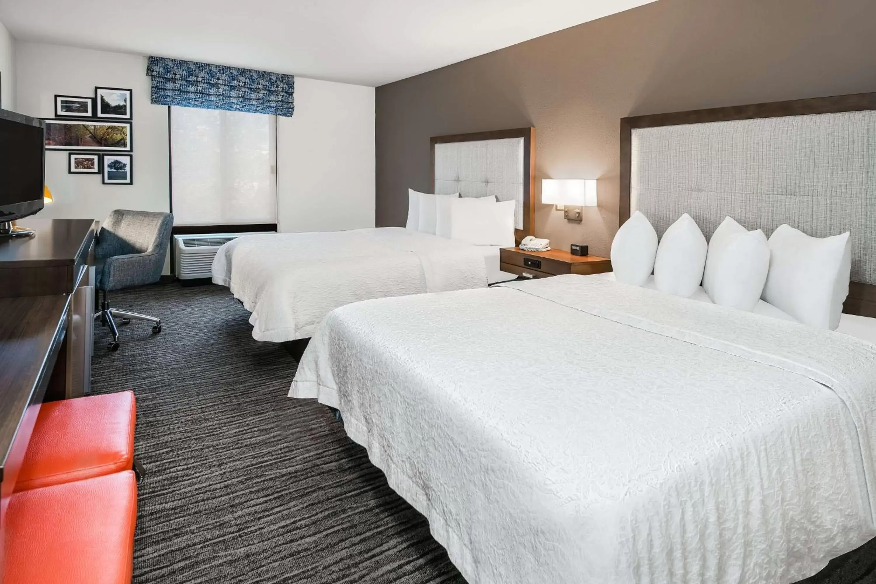 Bedroom, Bed in Hampton Inn & Suites San Marcos