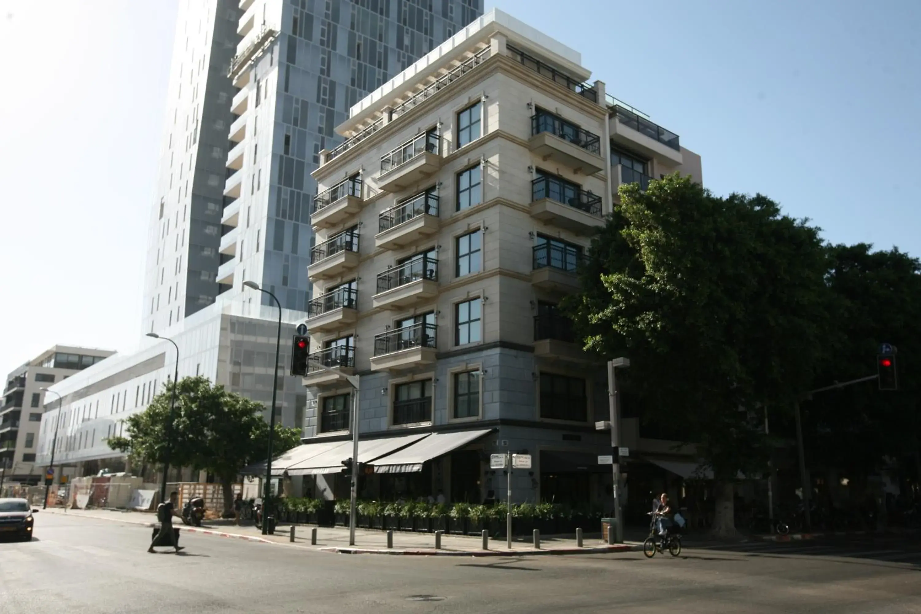 Facade/entrance, Property Building in Jacob Samuel Hotel Tel Aviv