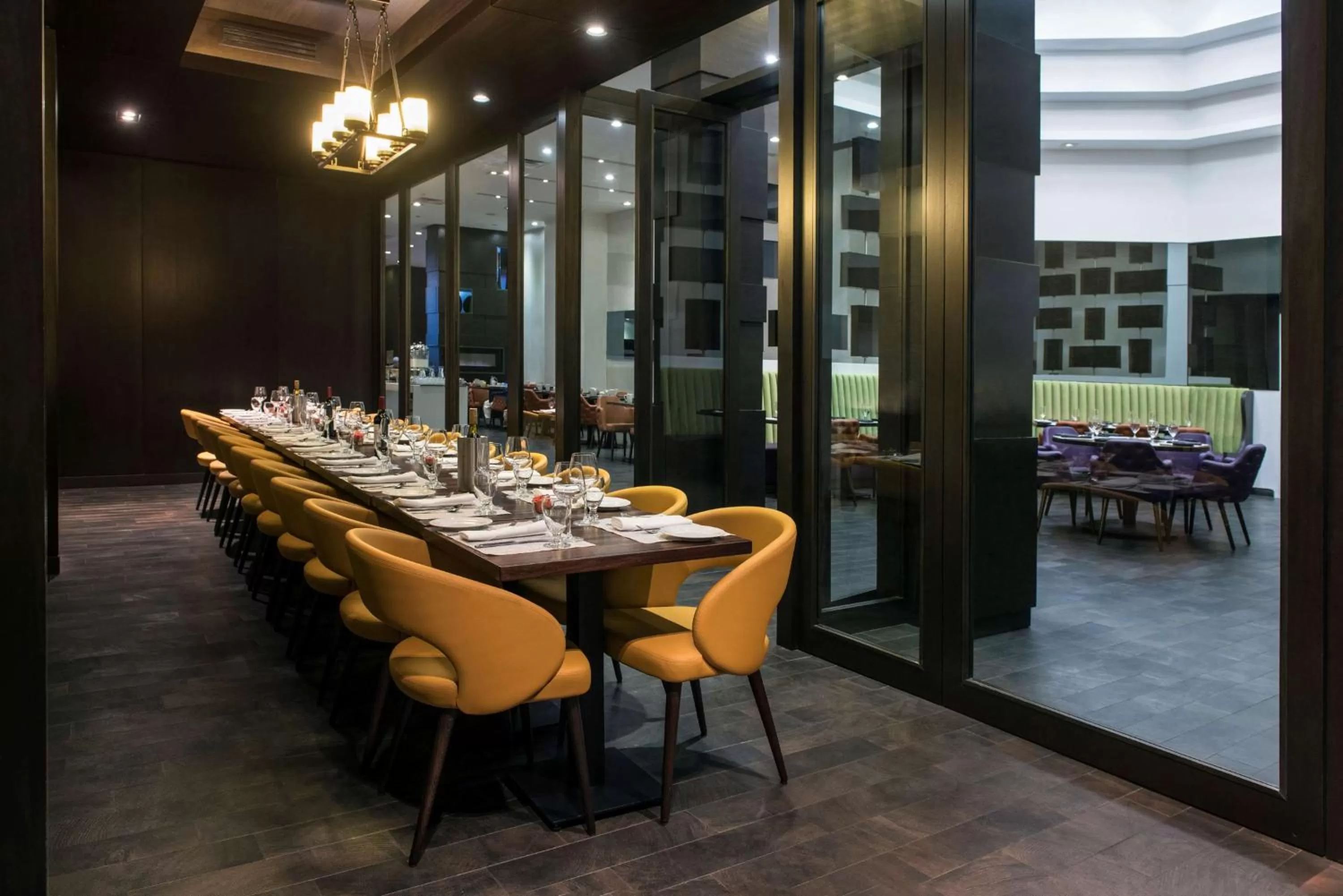 Restaurant/places to eat in Hilton Suites Toronto-Markham Conference Centre & Spa