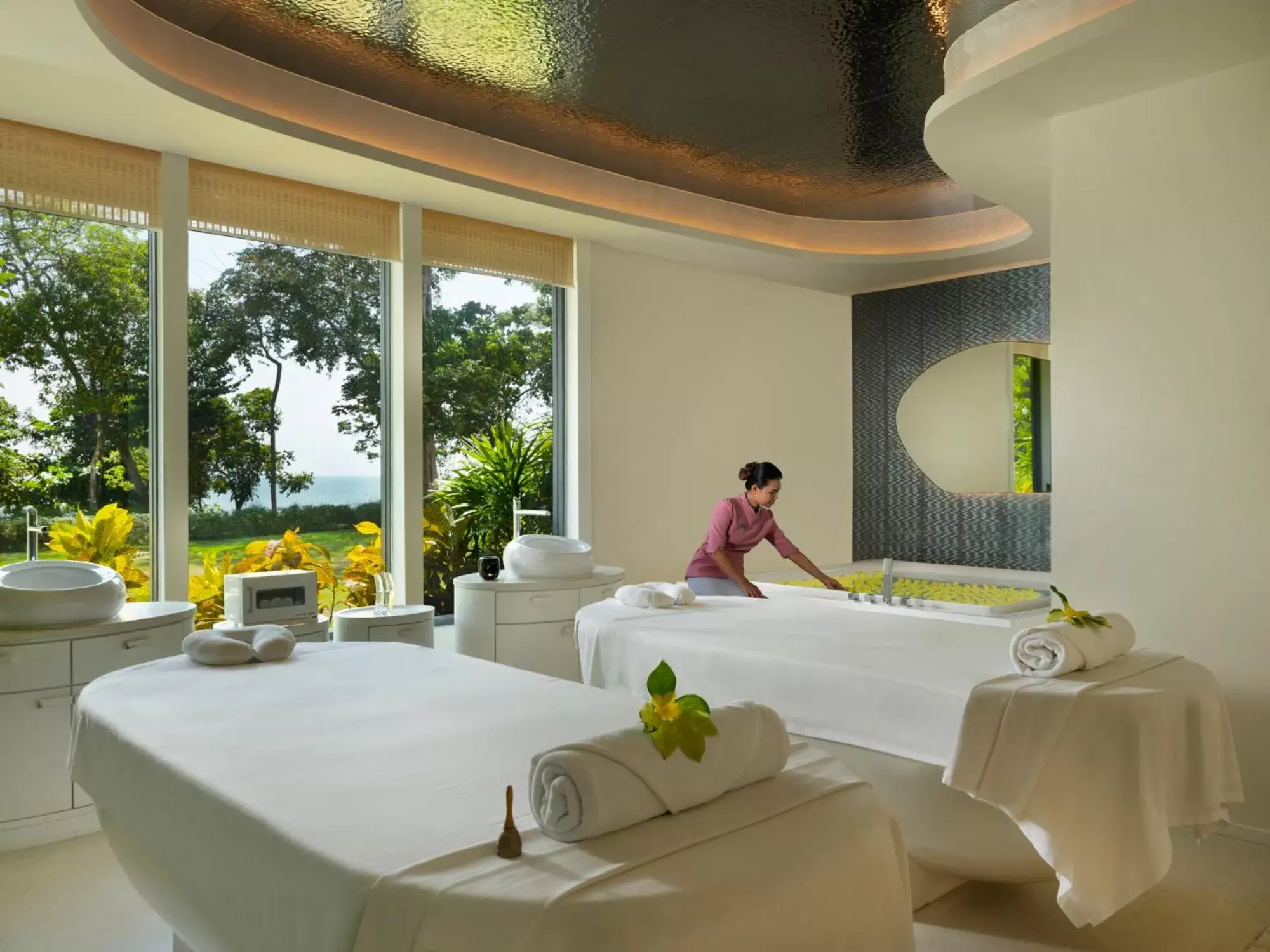 Spa and wellness centre/facilities in The ShellSea Krabi-SHA Extra Plus