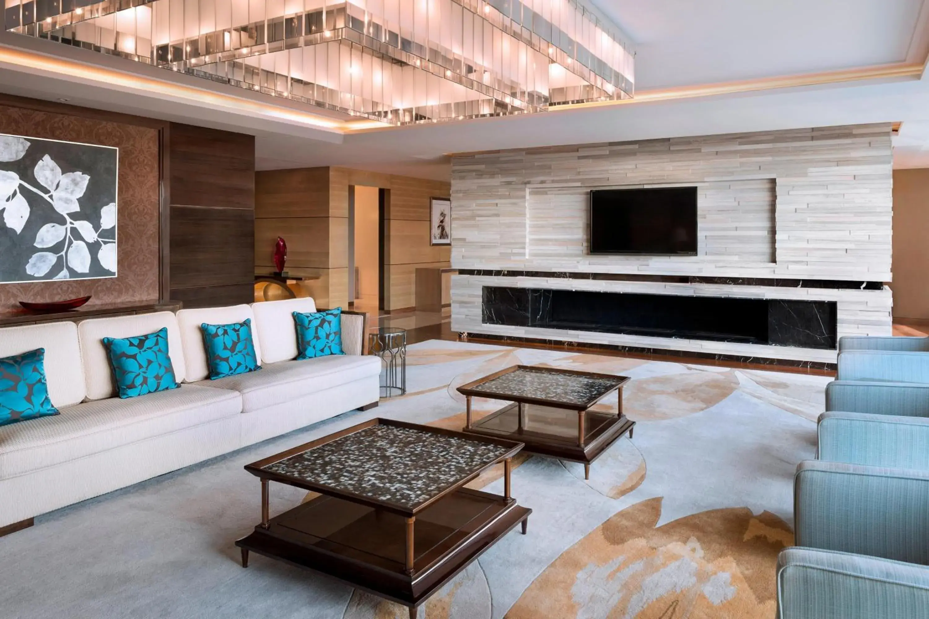 Living room, Seating Area in Sheraton Changchun Jingyuetan Hotel