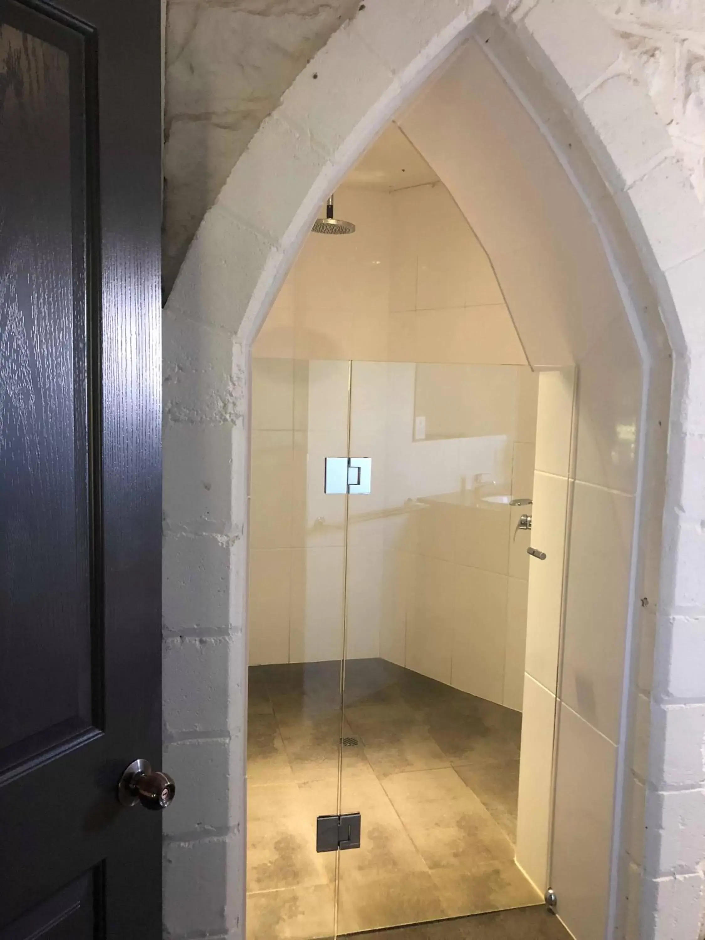Bathroom in Kryal Castle Ballarat