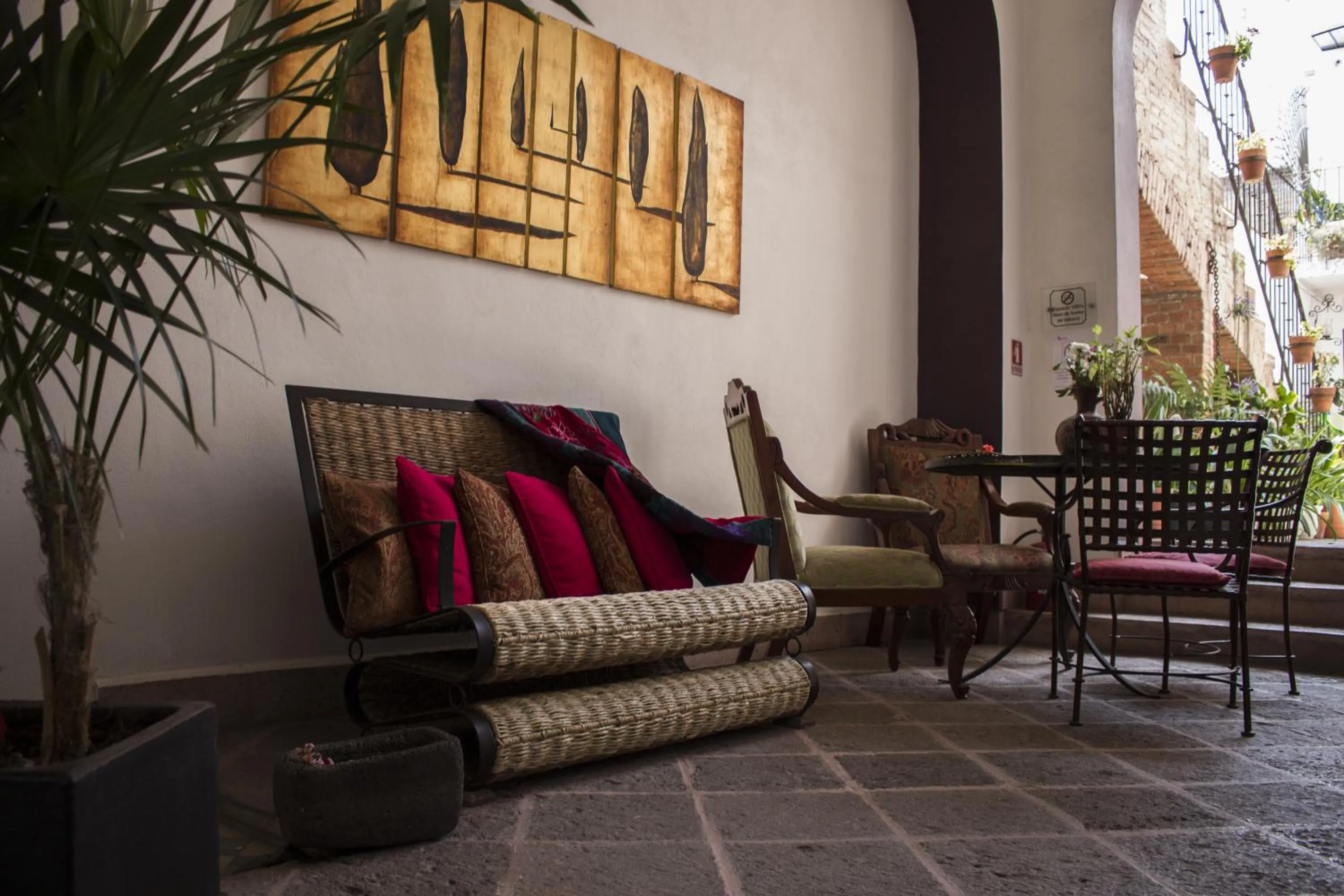 Day in El Serafin Hotel Boutique