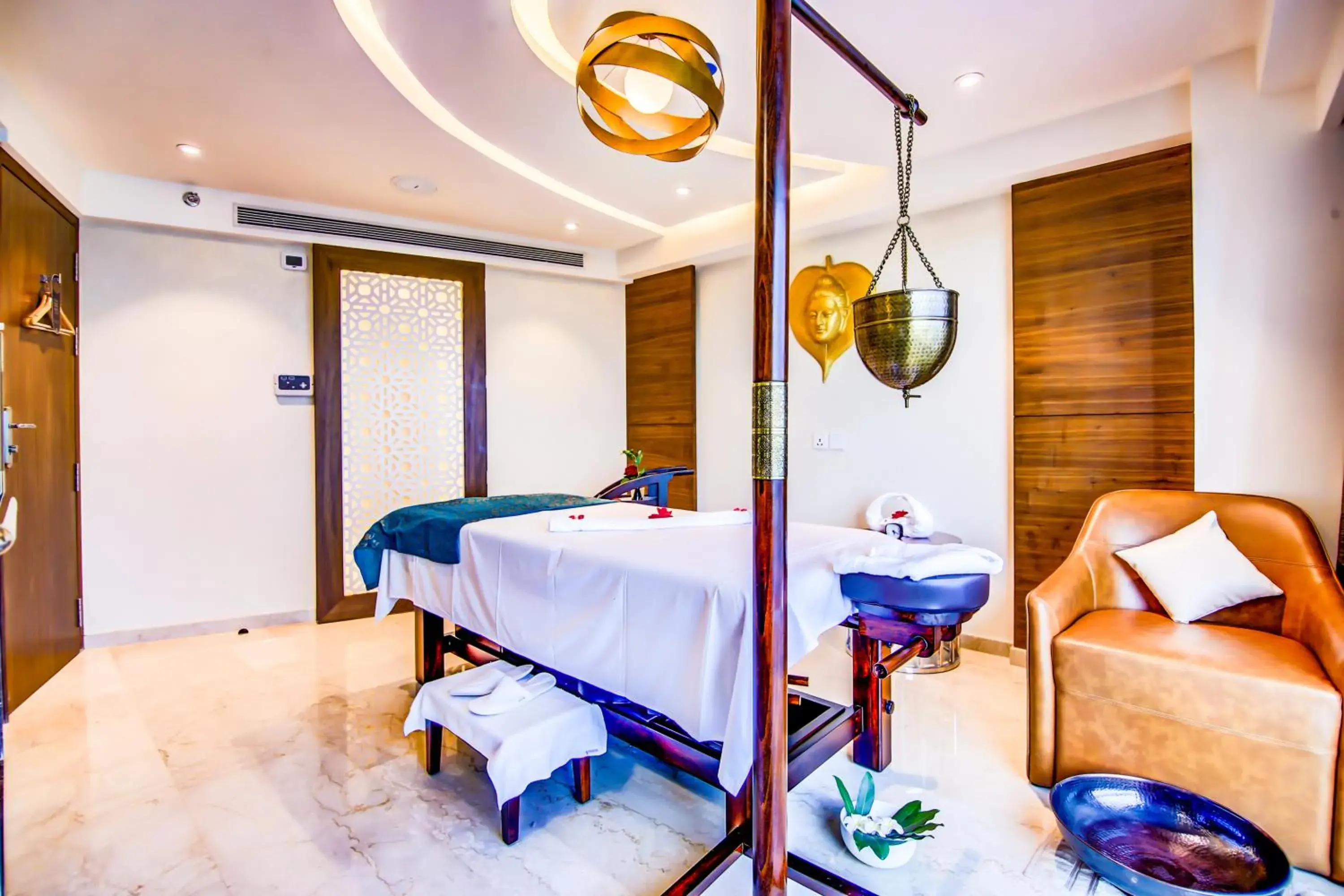 Massage in Radisson Blu Gorakhpur