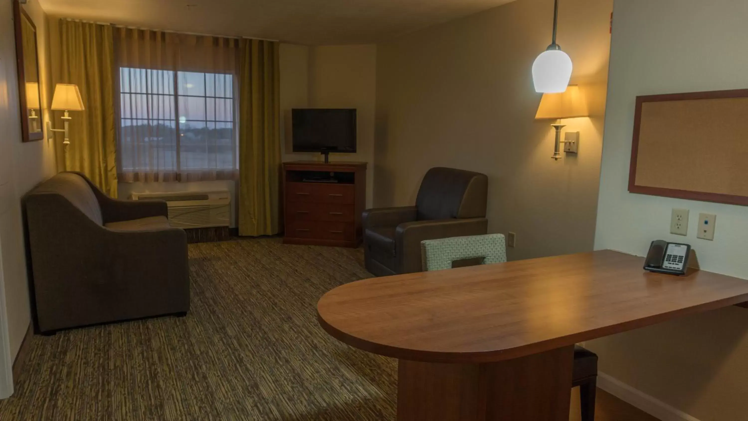 Photo of the whole room, Seating Area in Candlewood Suites Abilene, an IHG Hotel