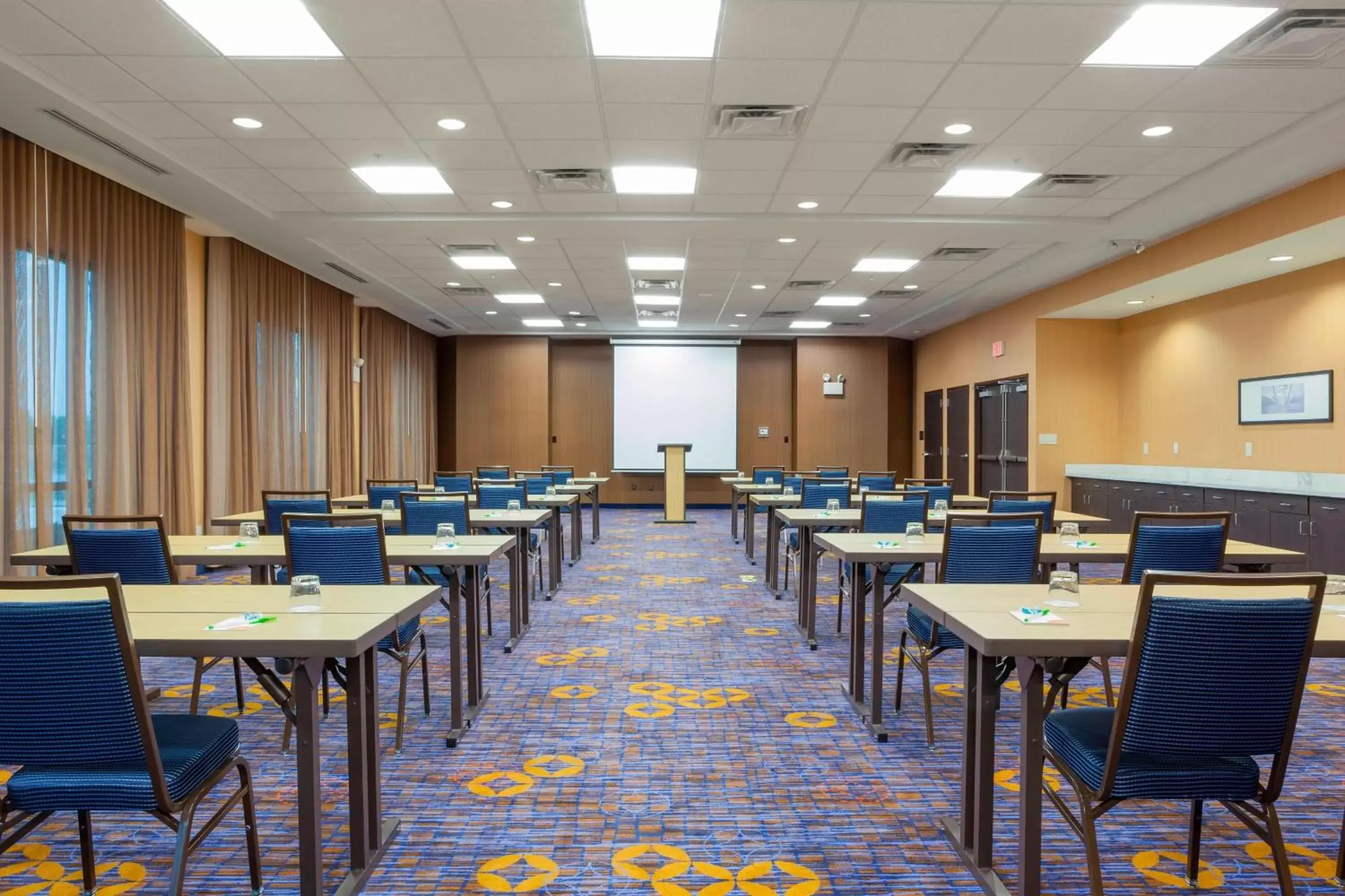 Meeting/conference room in Courtyard by Marriott Indianapolis Noblesville