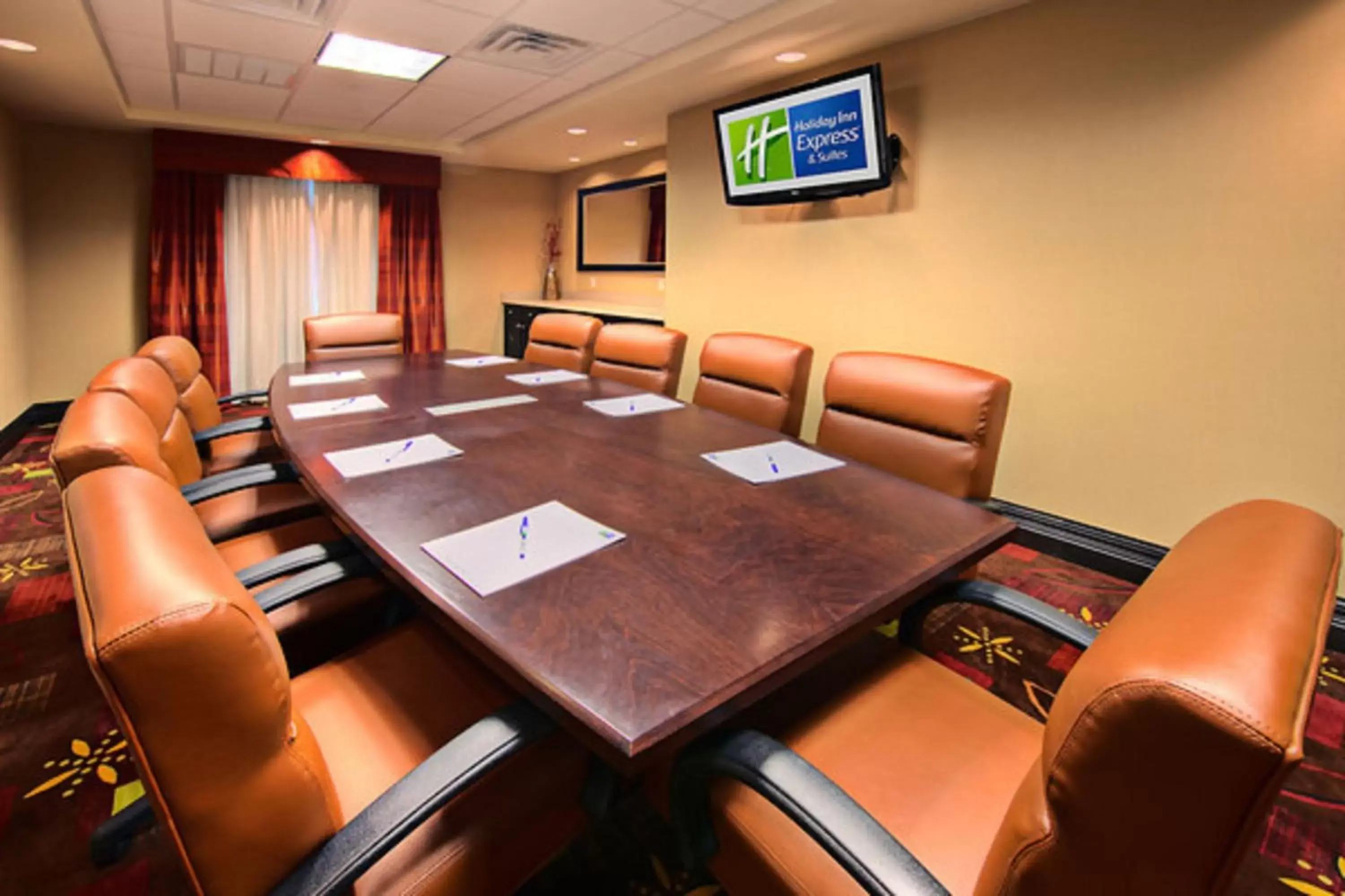 Meeting/conference room in Holiday Inn Express & Suites Cotulla, an IHG Hotel