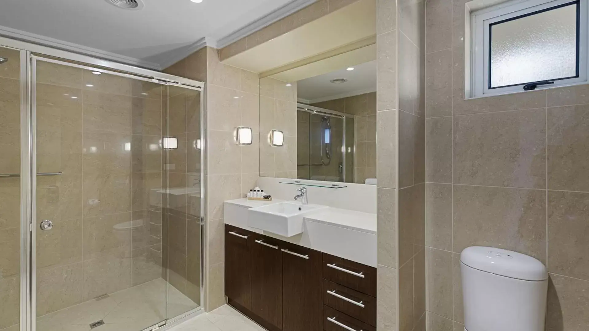 Toilet, Bathroom in Oaks Hervey Bay Resort and Spa