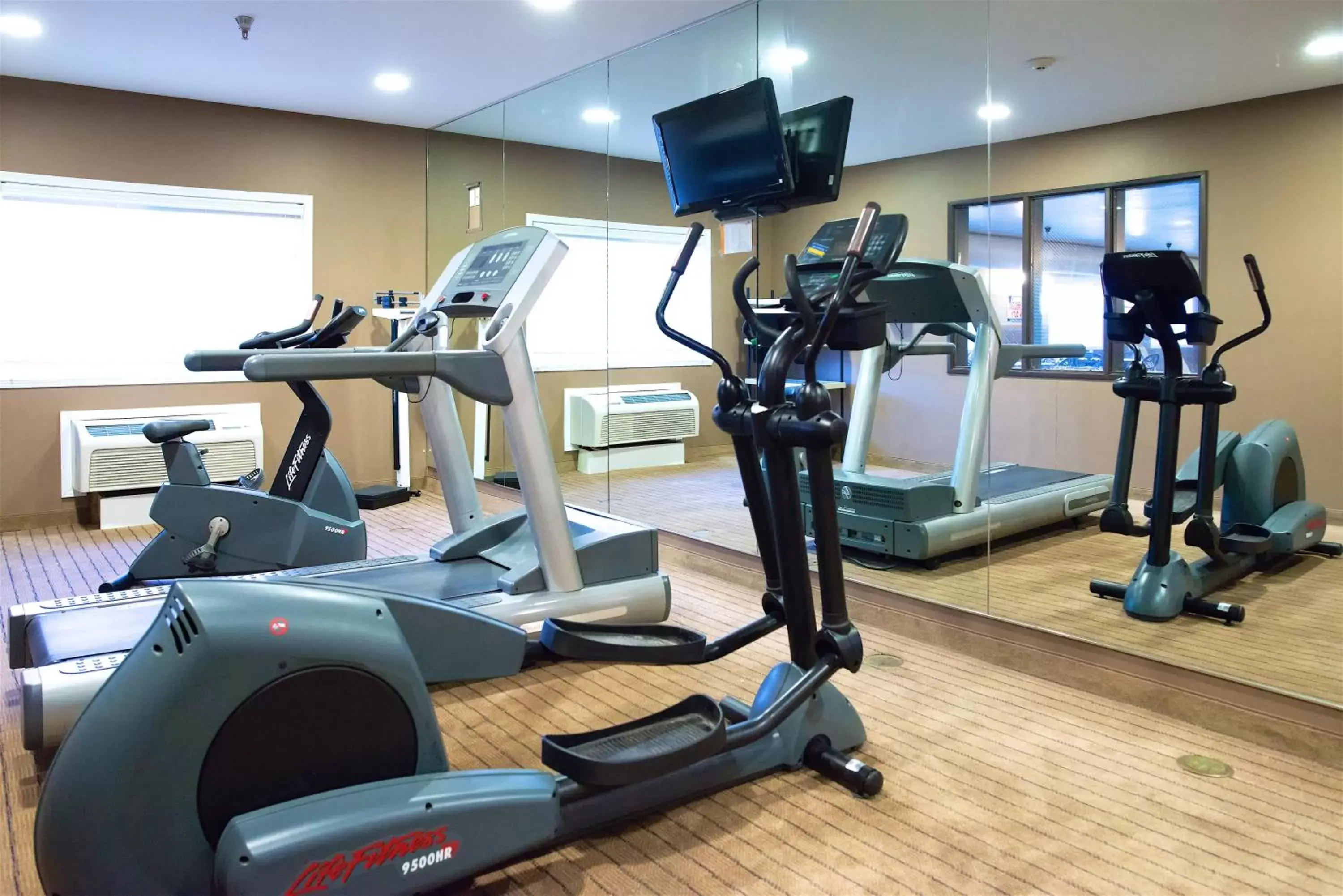 Fitness centre/facilities in Holiday Inn Express Devils Lake by IHG Fitness centre/facilities in Holiday Inn Express Devils Lake by IHG