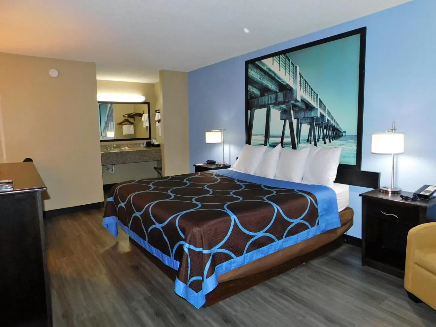 Bed in Super 8 by Wyndham Crestview Bed in Super 8 by Wyndham Crestview