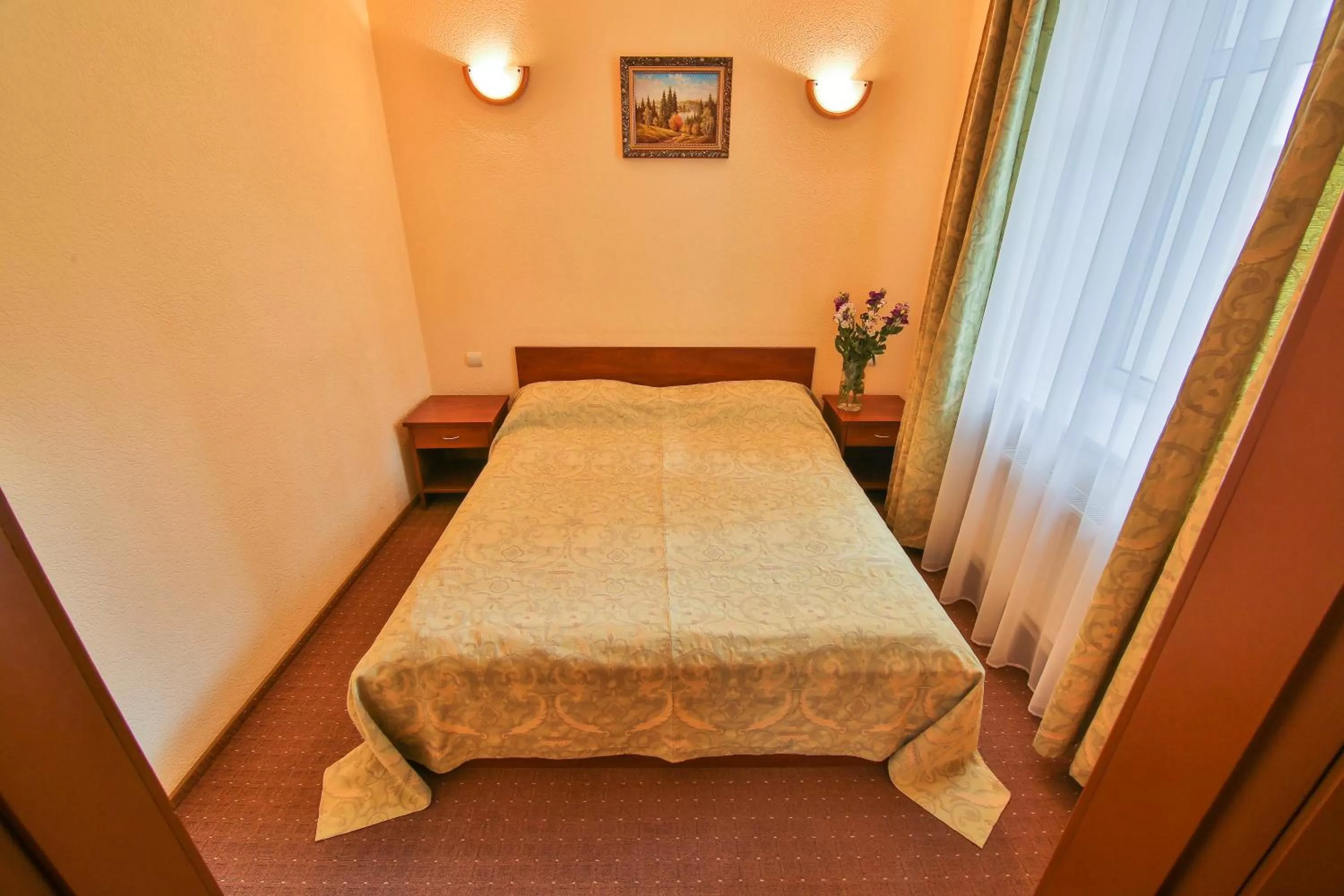 Bedroom, Bed in Ukraina Hotel