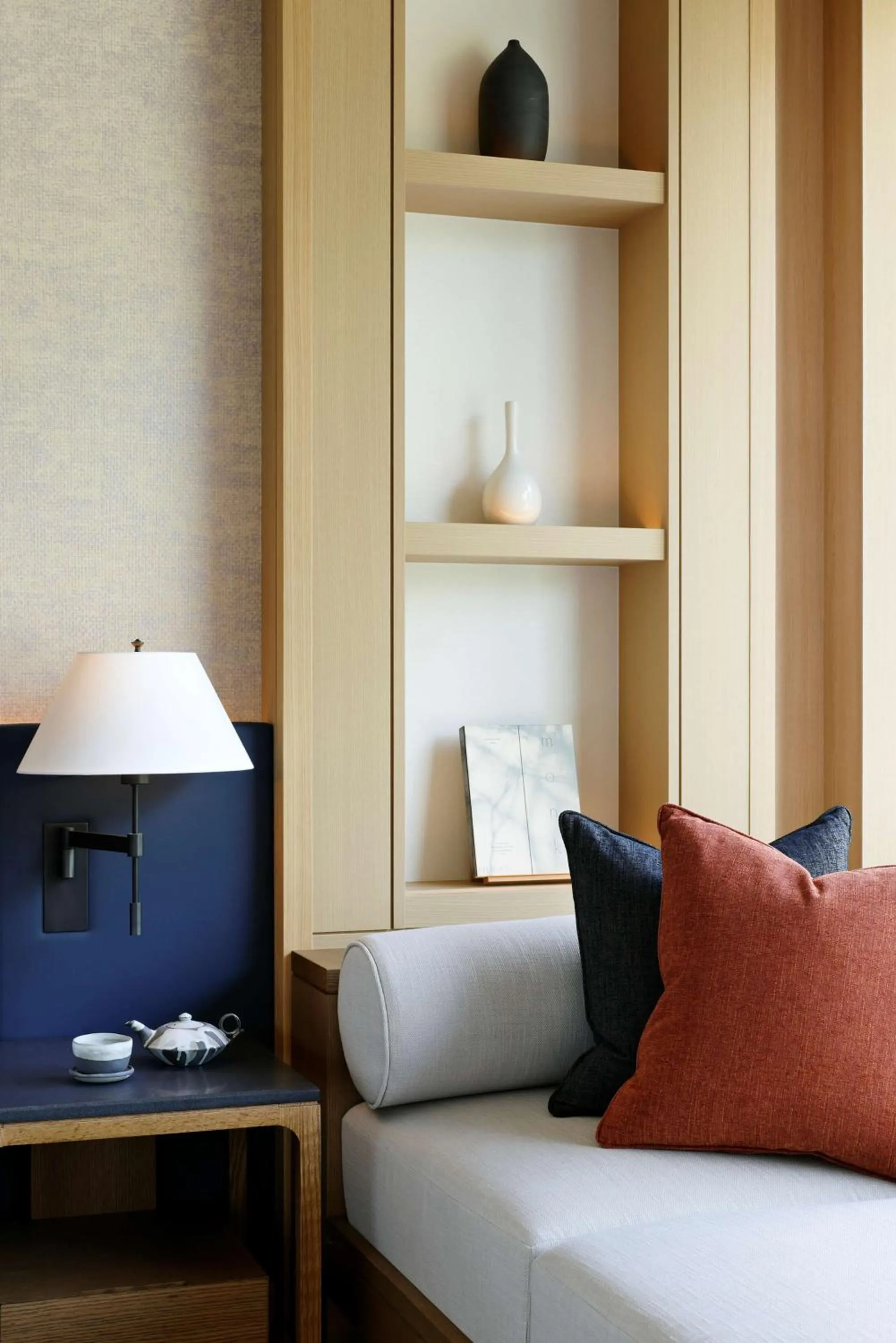Living room, Bed in ROKU KYOTO, LXR Hotels & Resorts by Hilton