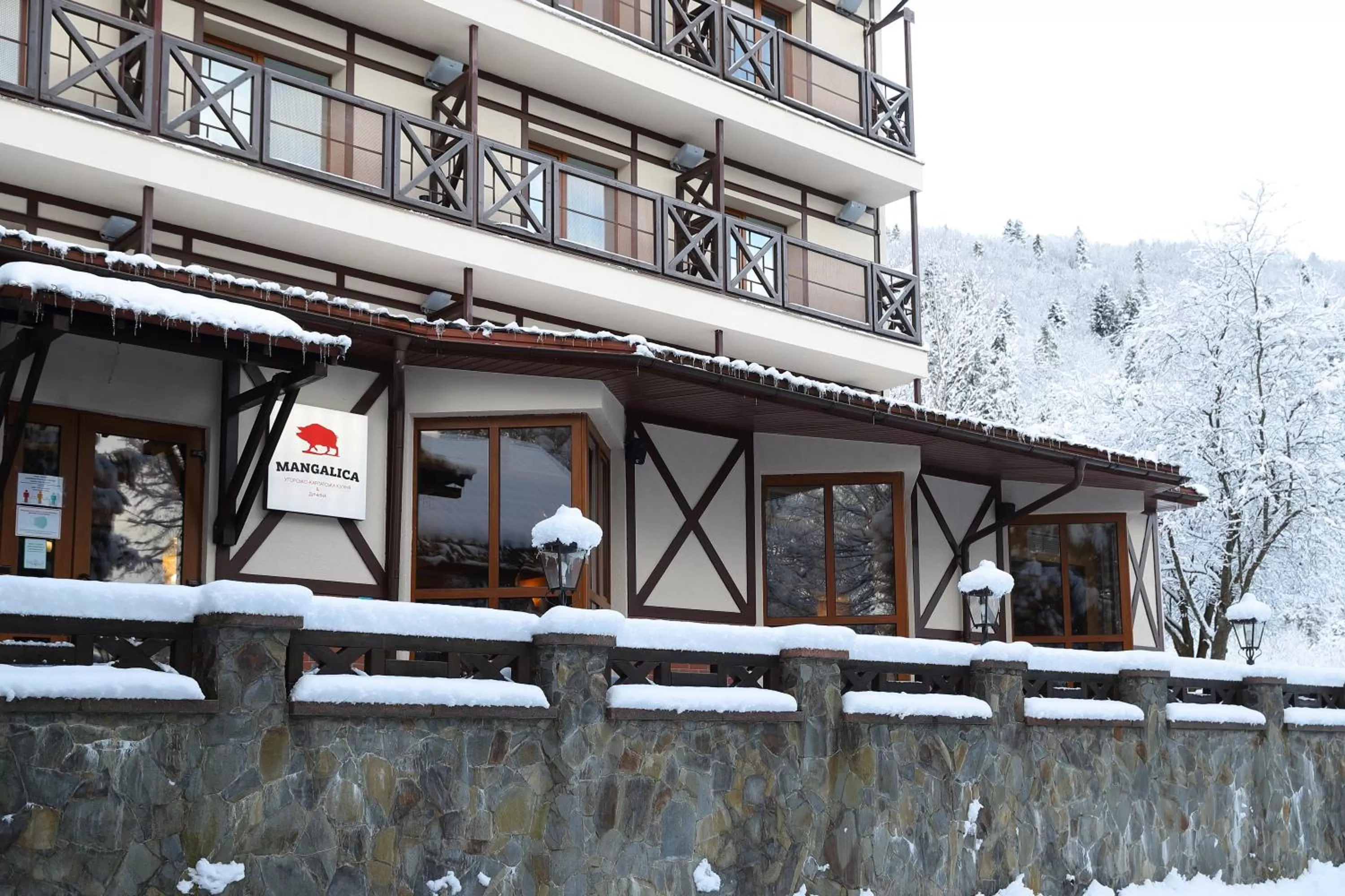 Property building in Edelweiss